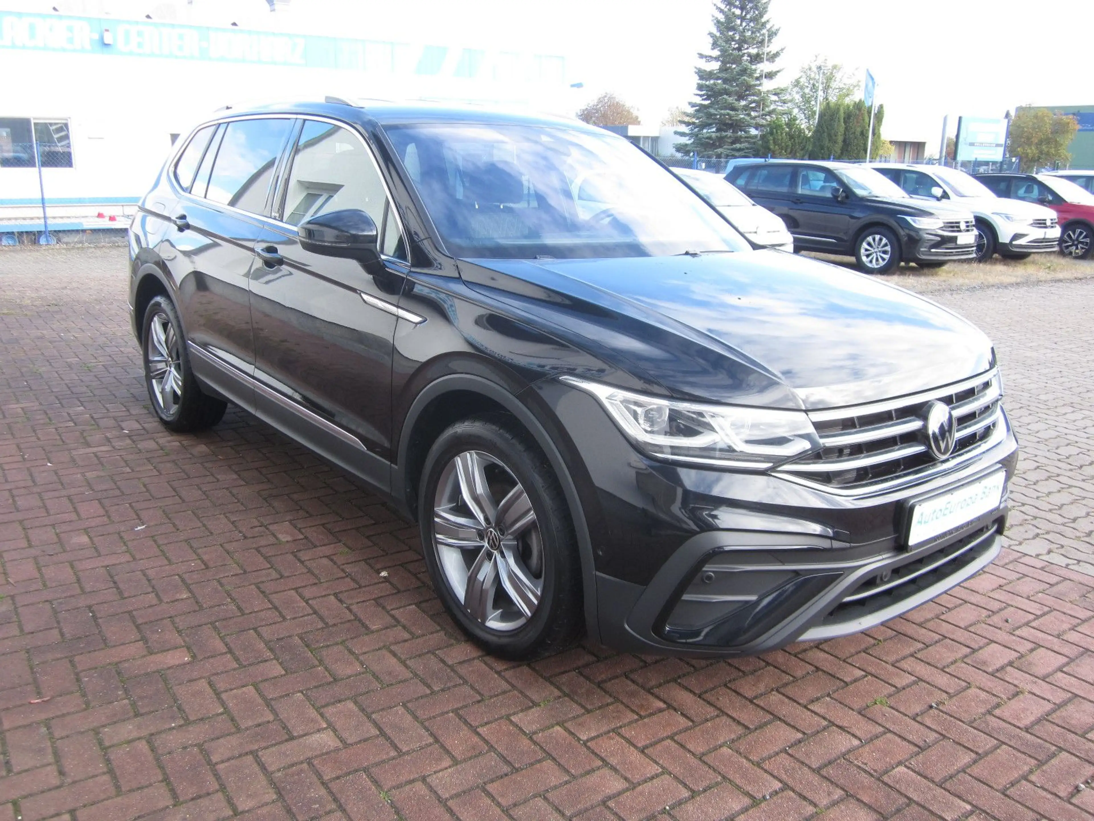Volkswagen Tiguan Allspace +19"+AHK+MATRIX+SOUND+NAVI+SHZ — photo 2
