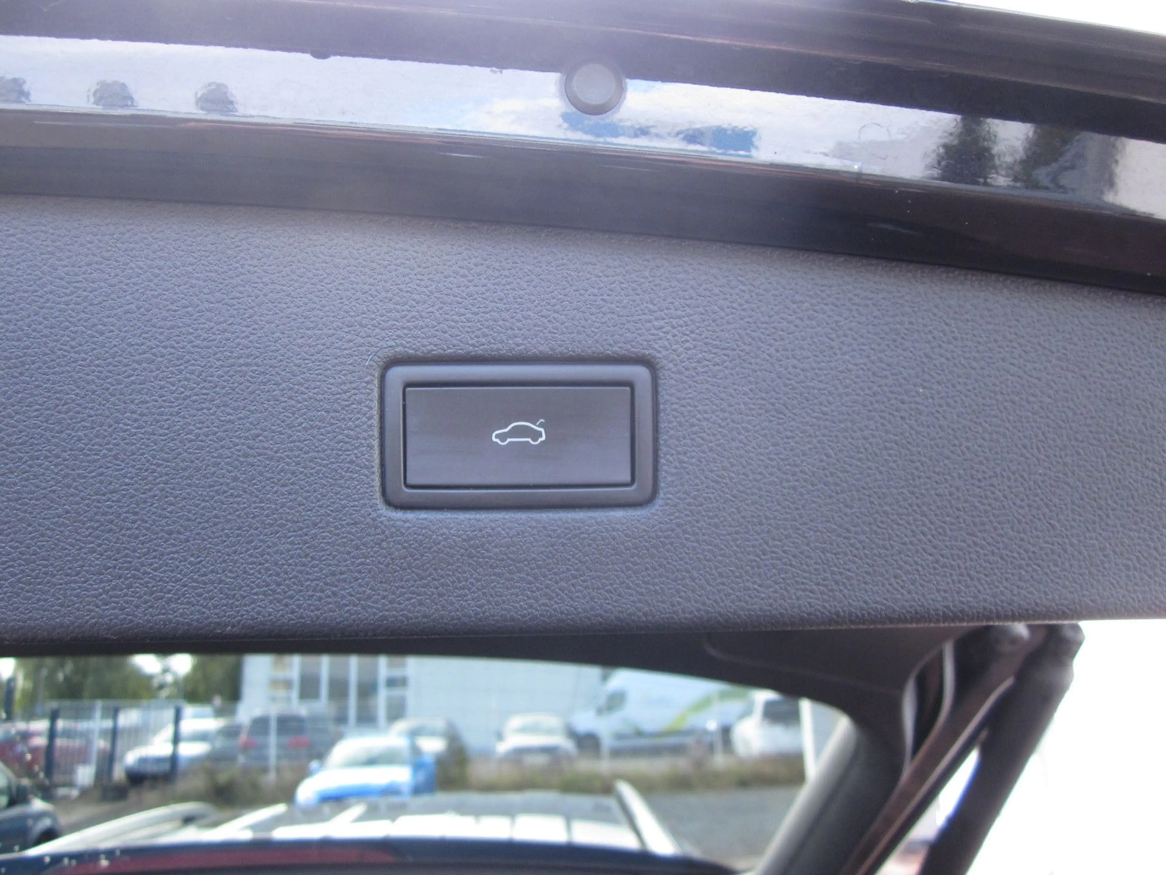 Volkswagen Tiguan Allspace +19"+AHK+MATRIX+SOUND+NAVI+SHZ — photo 7