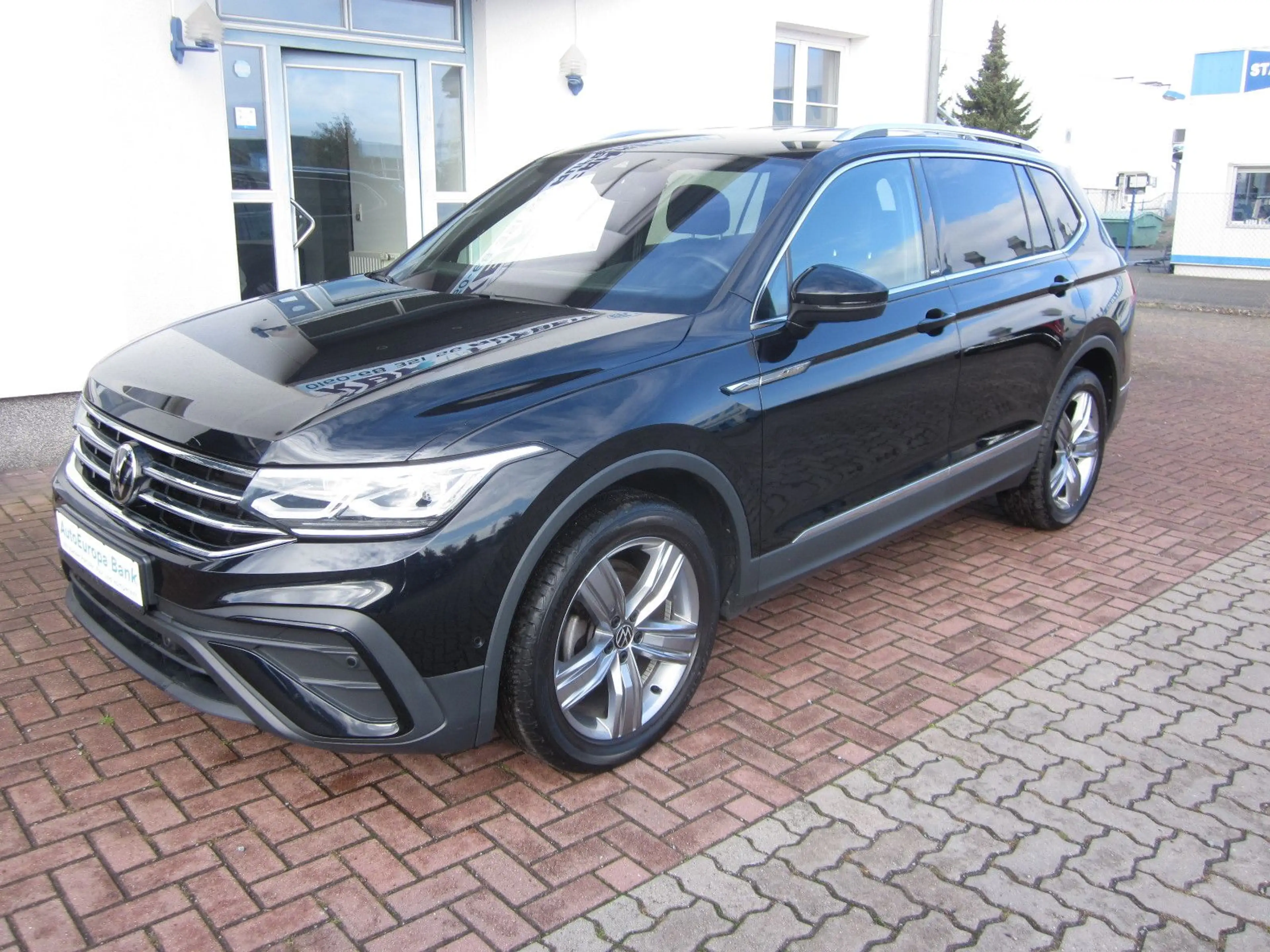 Volkswagen Tiguan Allspace +19"+AHK+MATRIX+SOUND+NAVI+SHZ