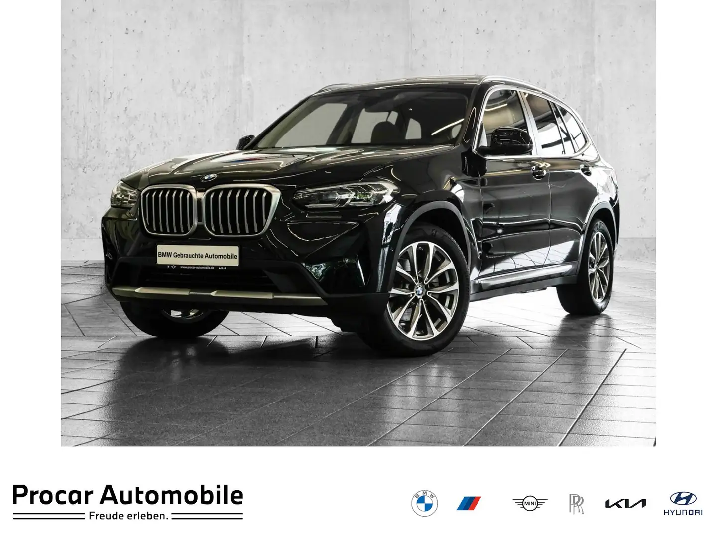 BMW X3 xDrive20d Aut Nav HuD LED Pano Komfzg HiFi 19" Zwart - 1