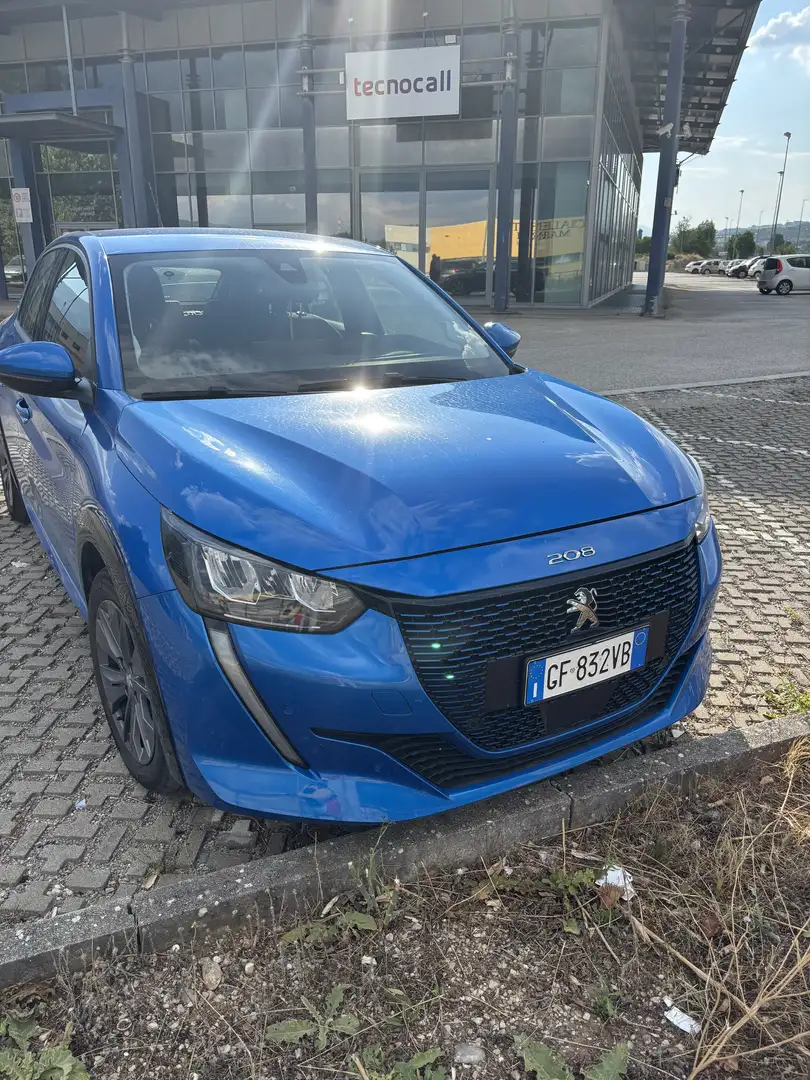 Peugeot e-208 allure pack - 2