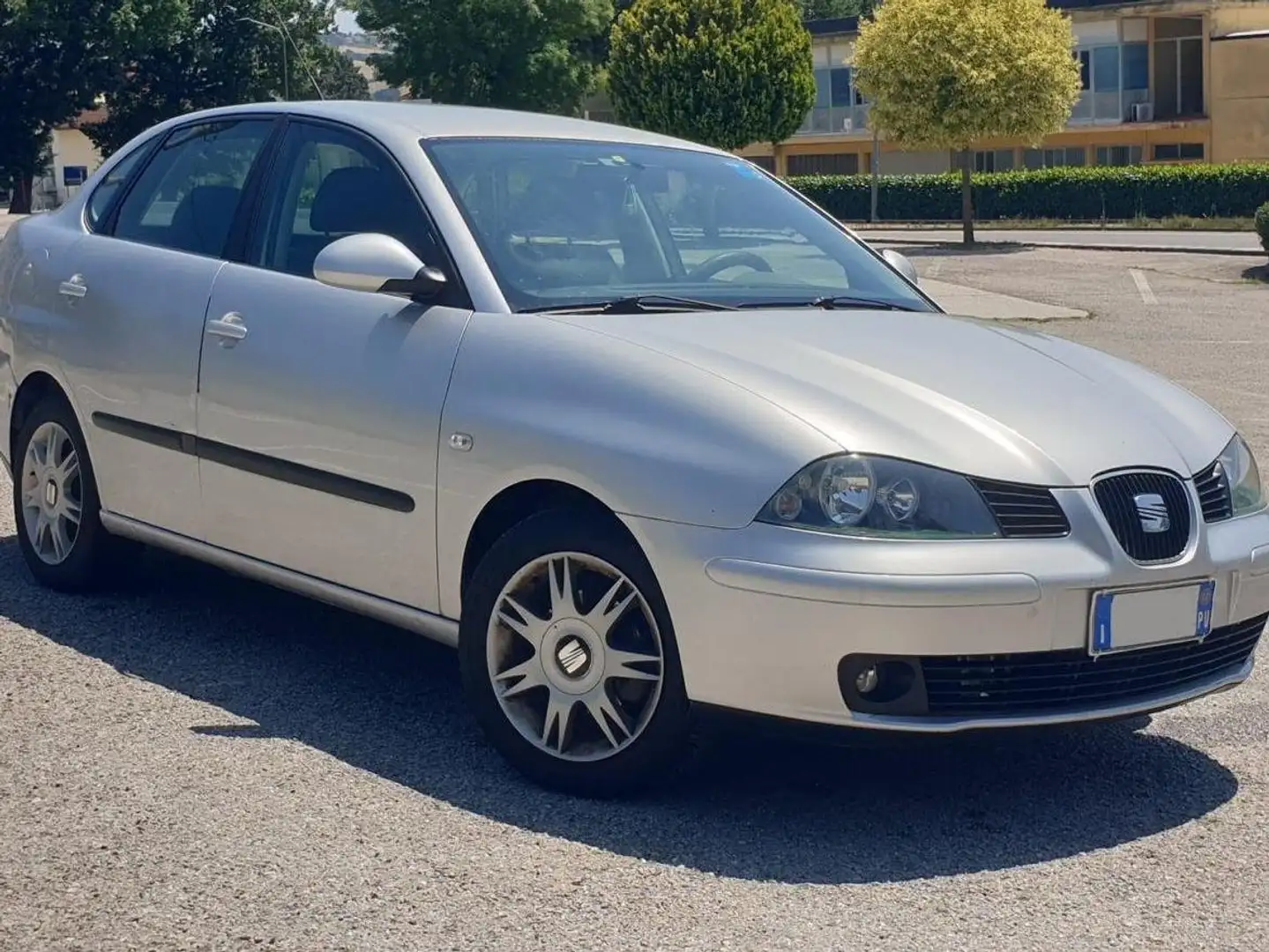 SEAT Cordoba 1.4 16v signo Silver - 2