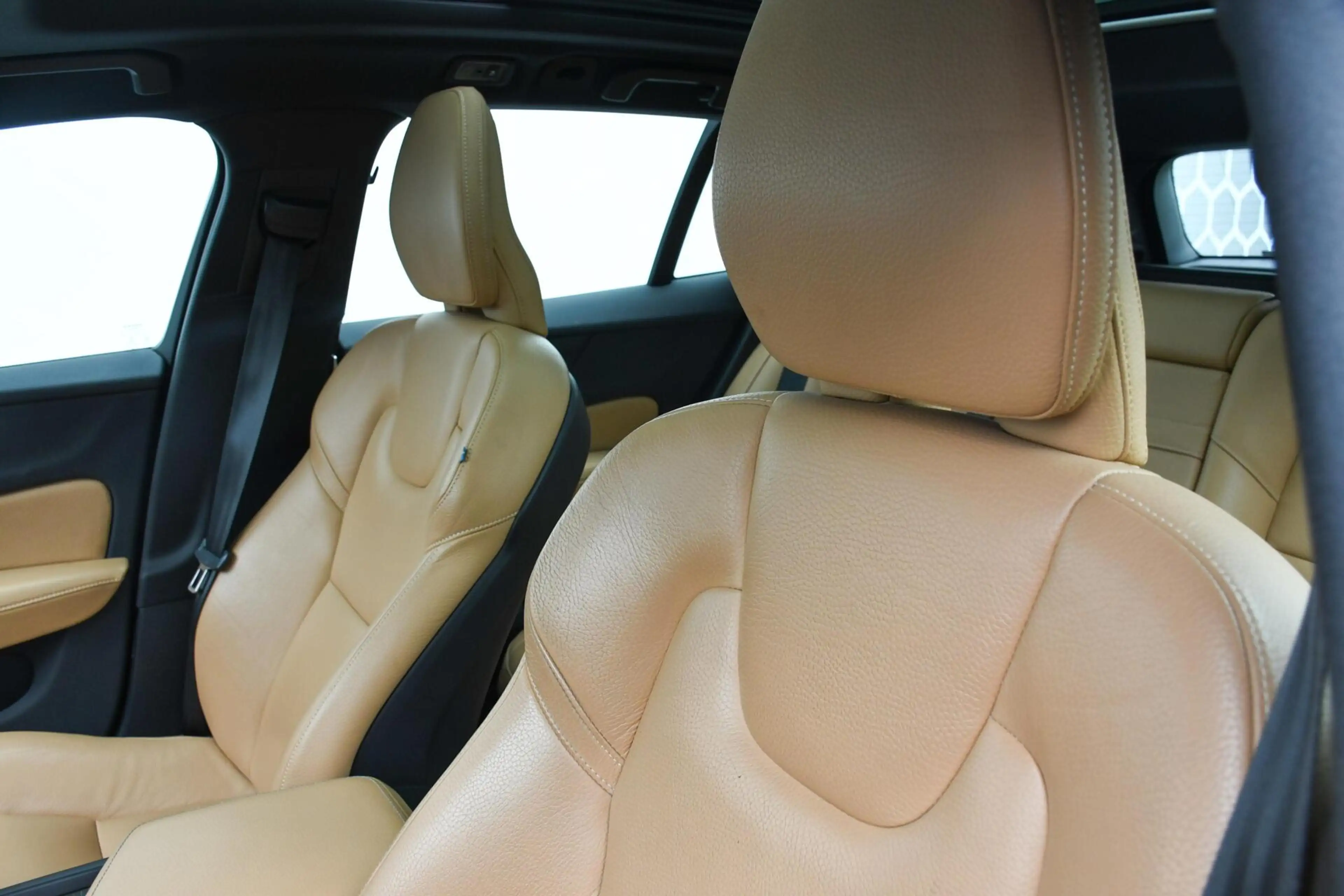 Volvo V60 2.0 D4 Inscription Pano Leer Led Trekhaak CarPlay — photo 15
