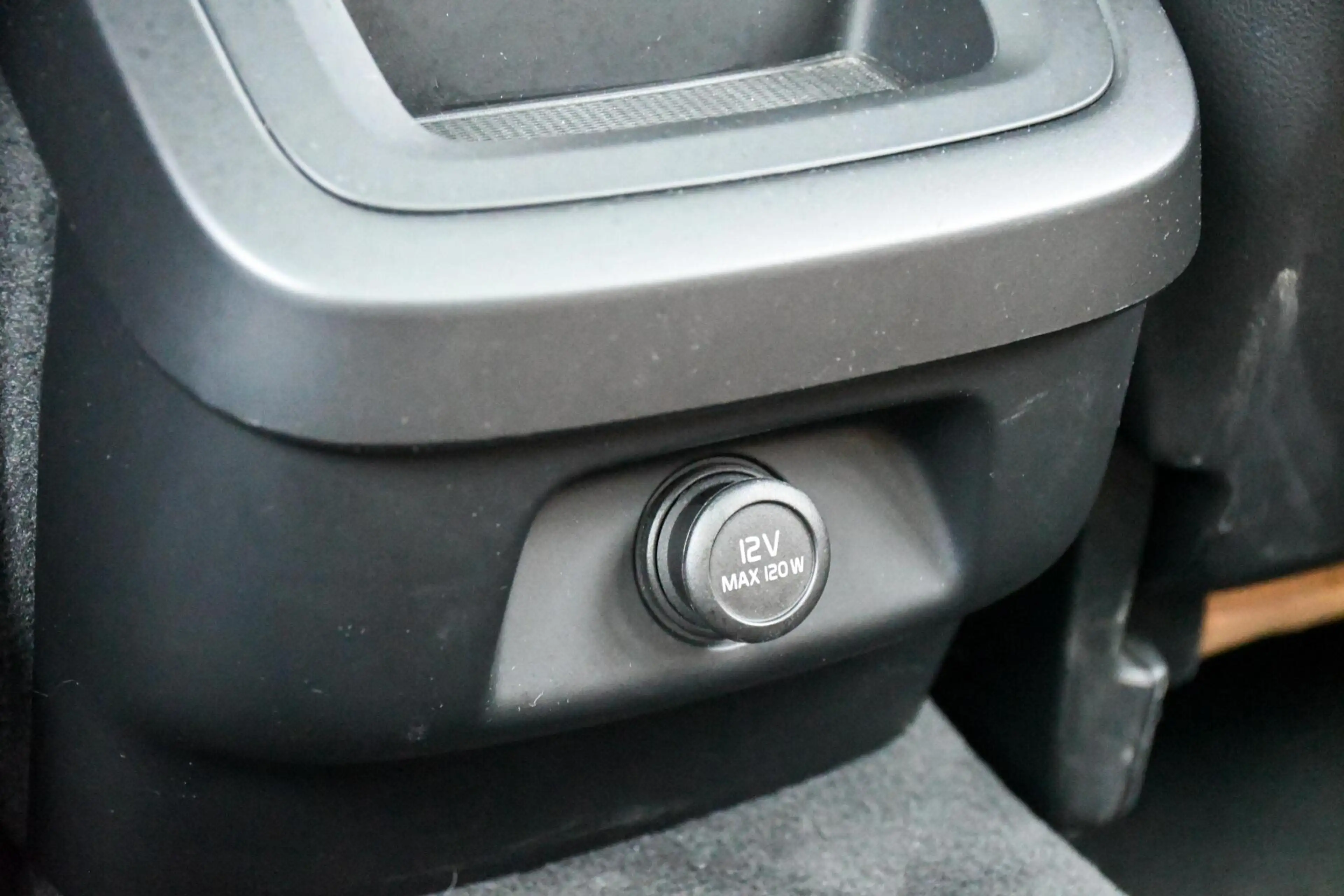 Volvo V60 2.0 D4 Inscription Pano Leer Led Trekhaak CarPlay — photo 32