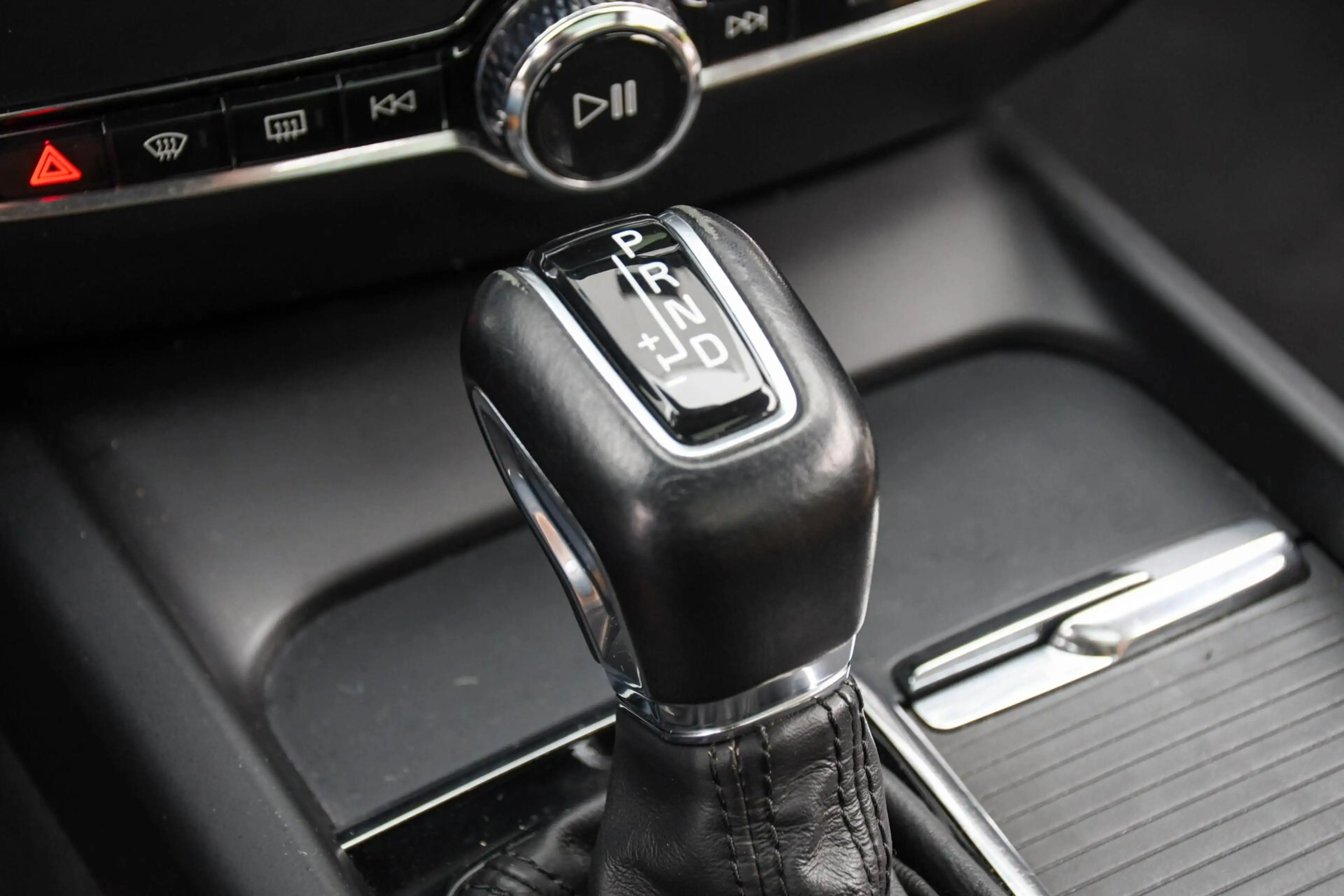 Volvo V60 2.0 D4 Inscription Pano Leer Led Trekhaak CarPlay — photo 28