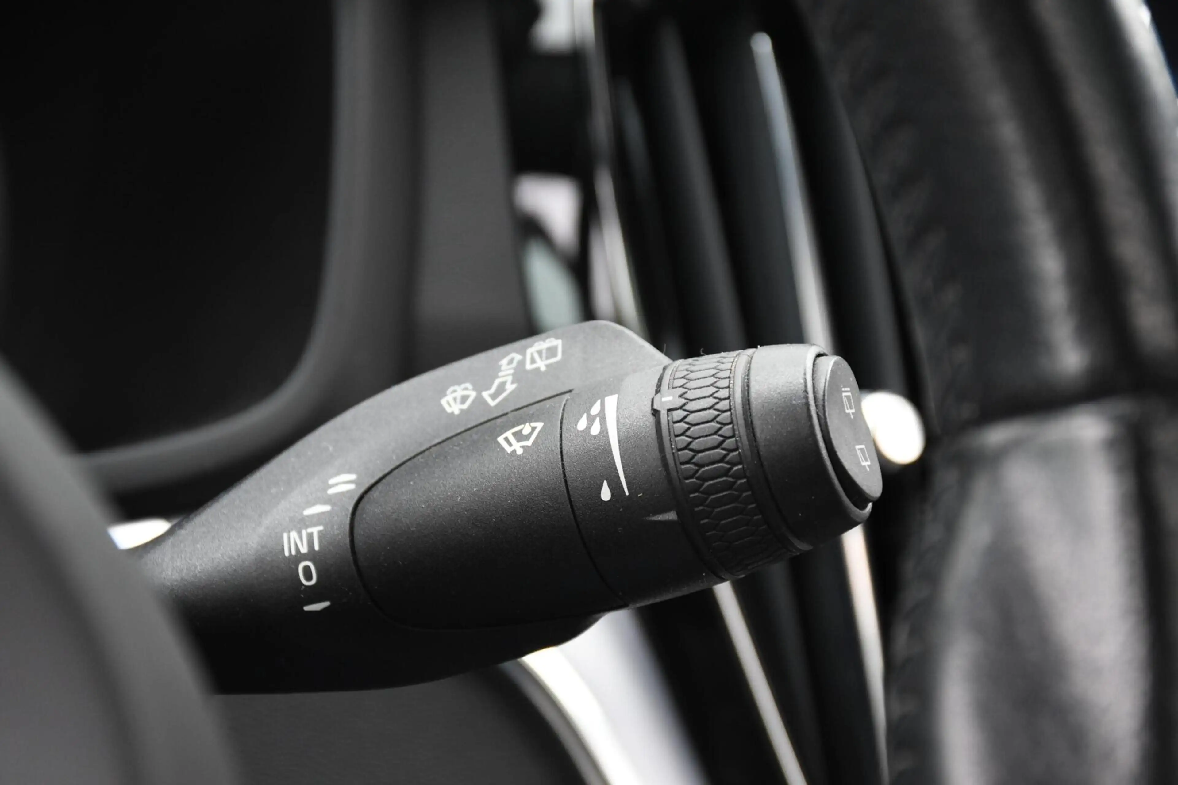 Volvo V60 2.0 D4 Inscription Pano Leer Led Trekhaak CarPlay — photo 11