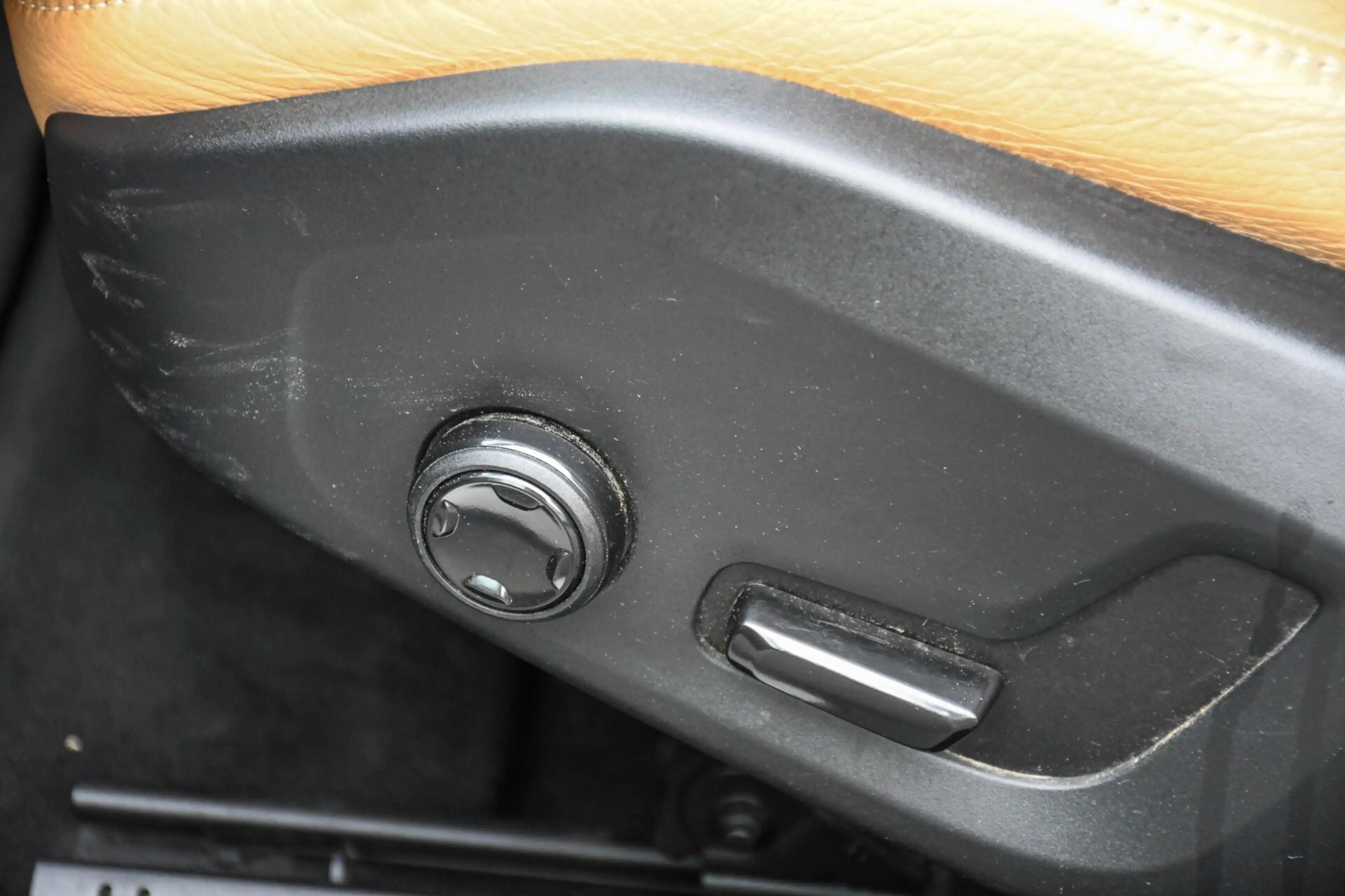 Volvo V60 2.0 D4 Inscription Pano Leer Led Trekhaak CarPlay — photo 14