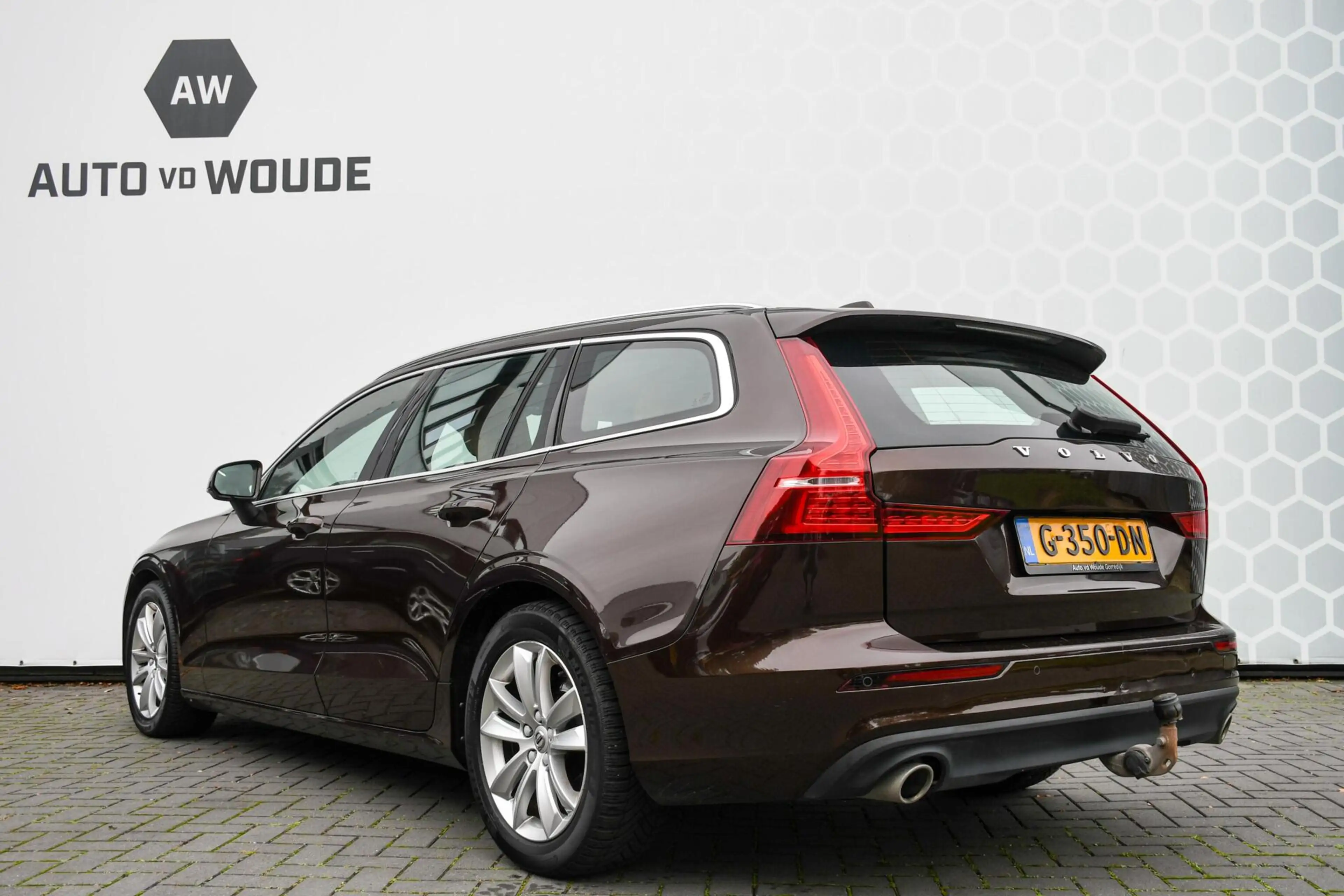 Volvo V60 2.0 D4 Inscription Pano Leer Led Trekhaak CarPlay — photo 39