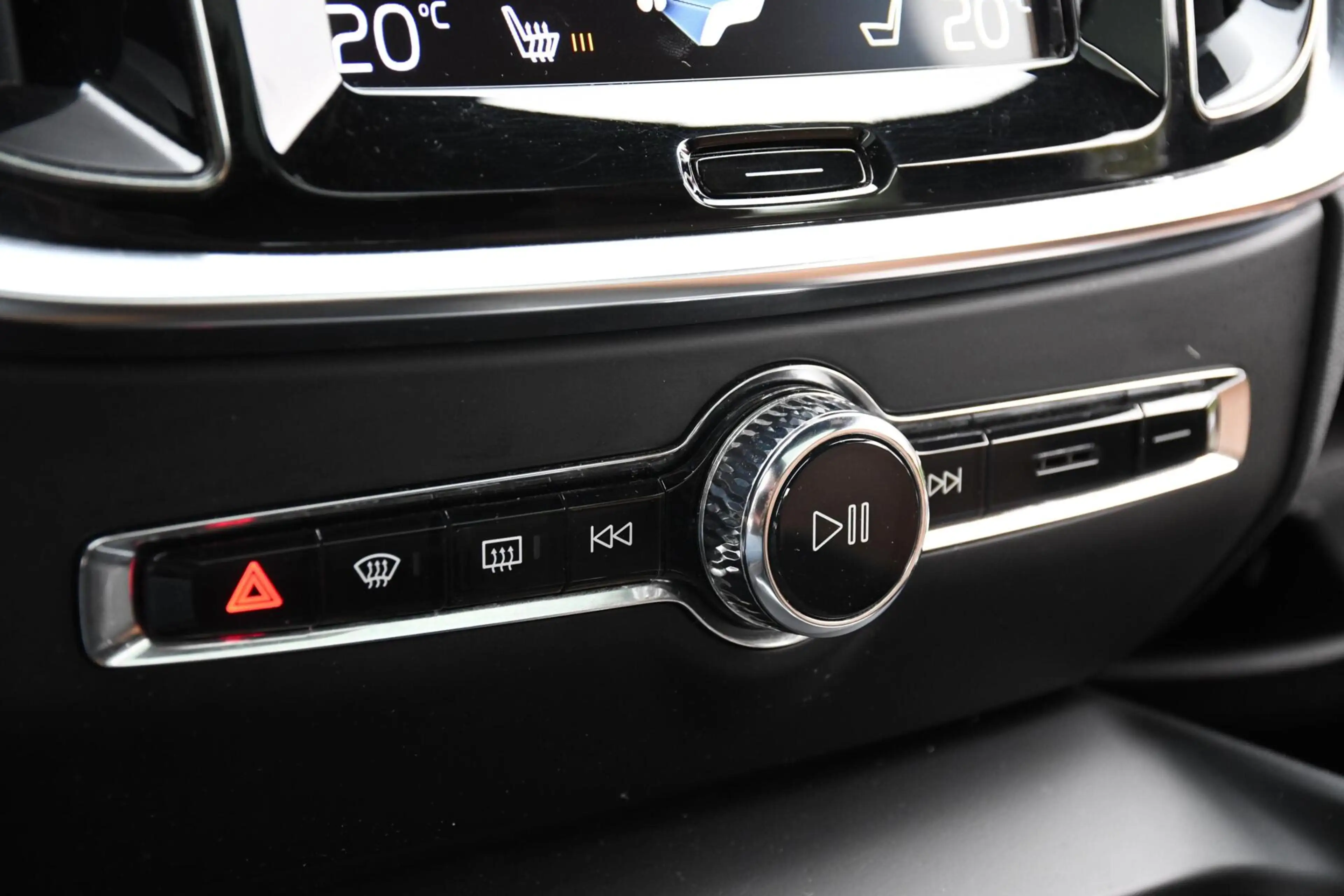 Volvo V60 2.0 D4 Inscription Pano Leer Led Trekhaak CarPlay — photo 30