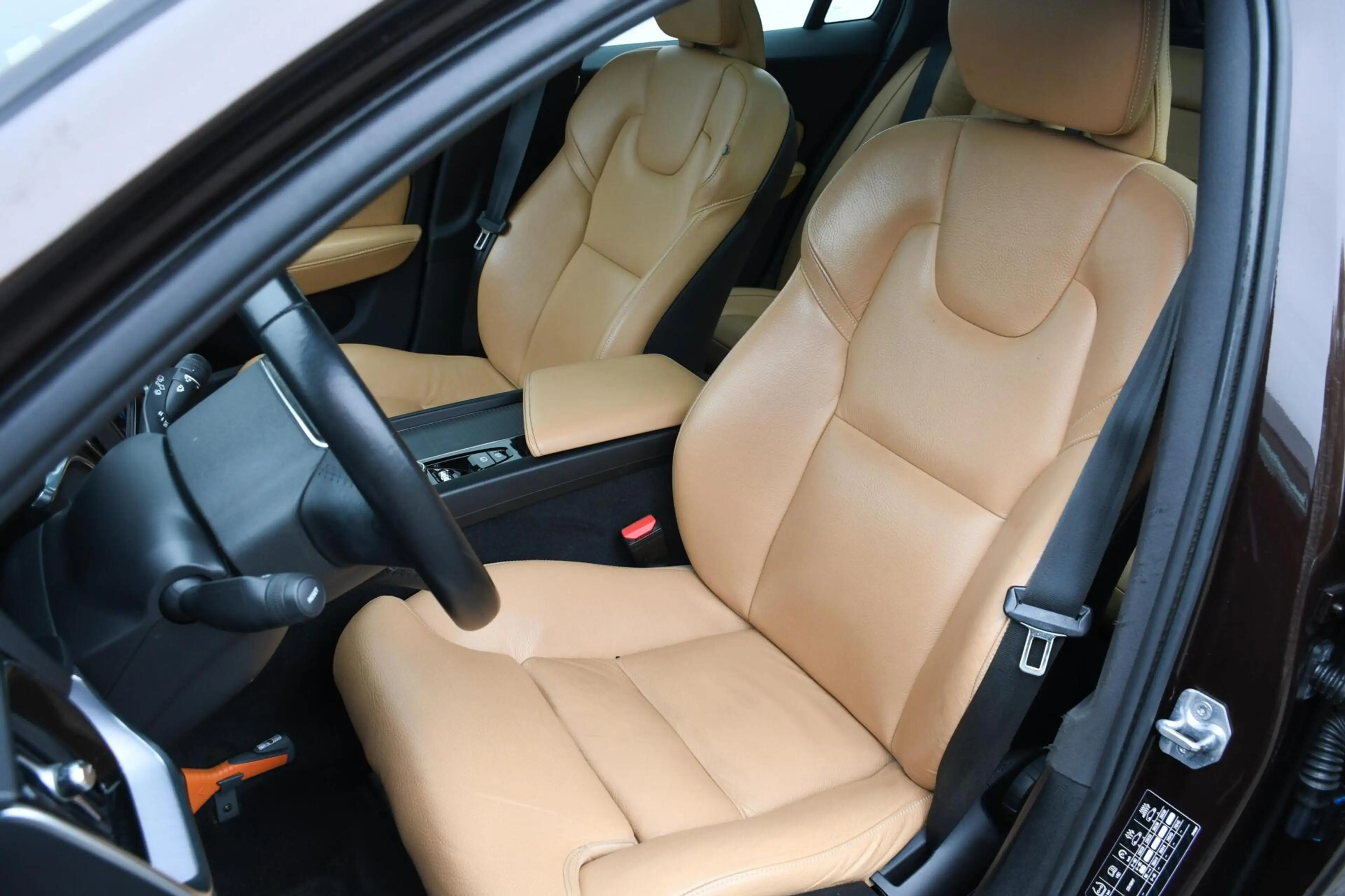 Volvo V60 2.0 D4 Inscription Pano Leer Led Trekhaak CarPlay — photo 12
