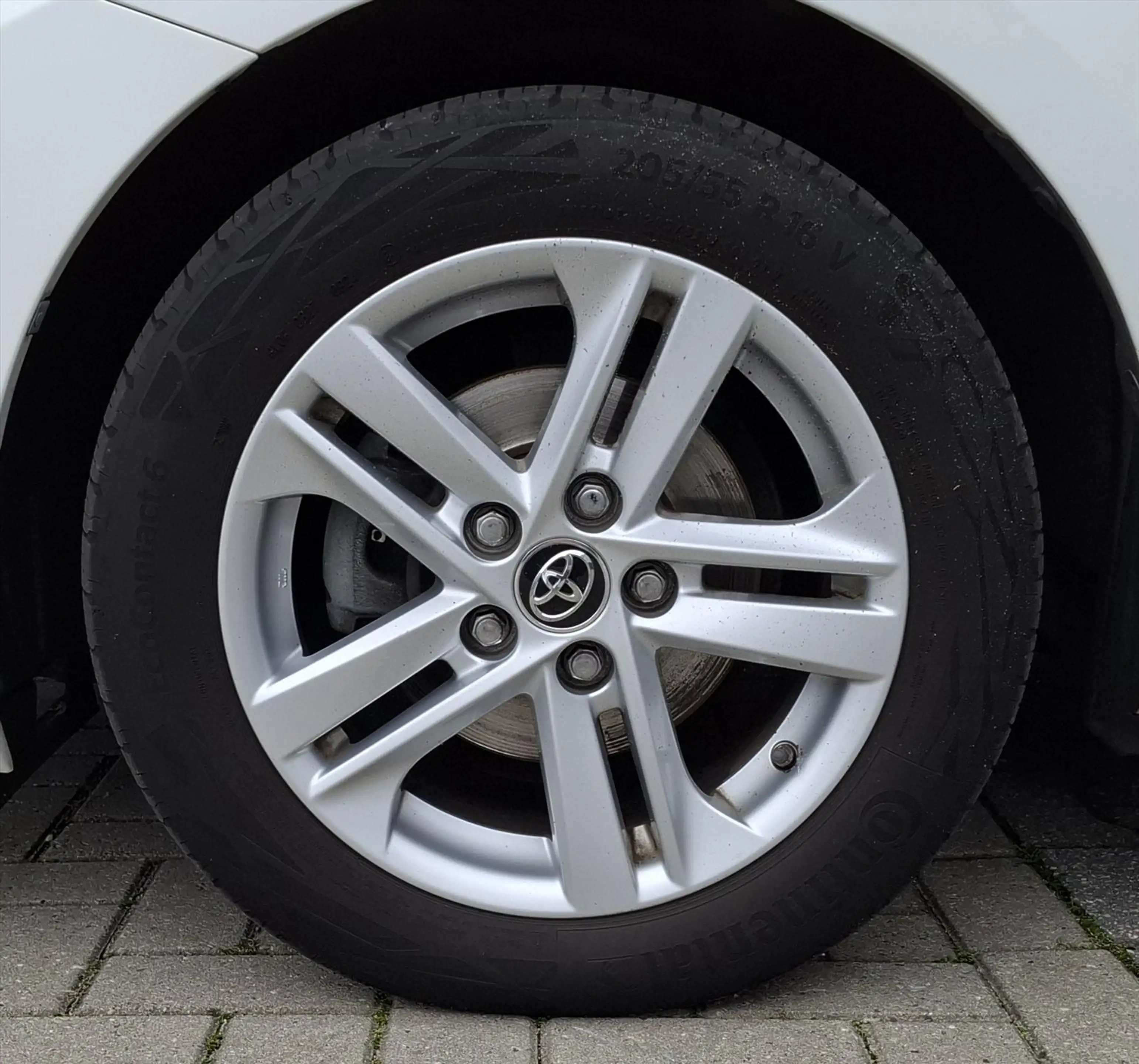 Toyota Auris 1.8 Hybrid 136pk Aut Dynamic Camera/Clima — photo 28
