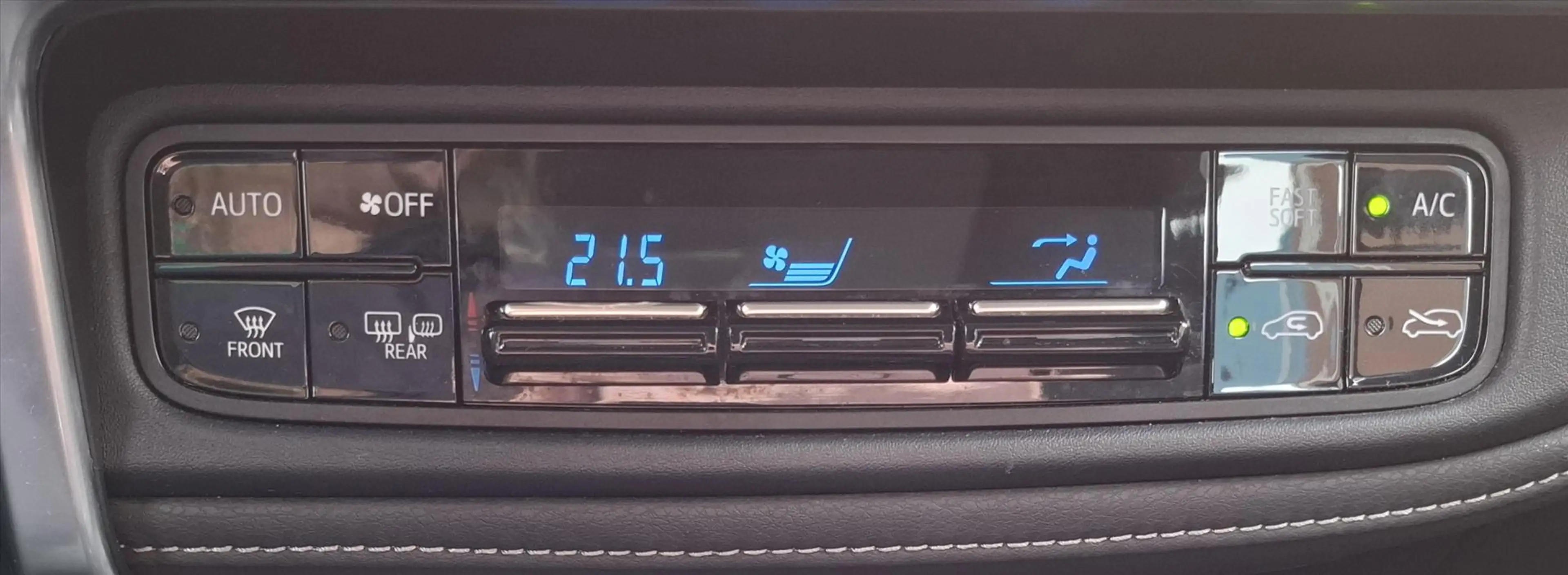 Toyota Auris 1.8 Hybrid 136pk Aut Dynamic Camera/Clima — photo 17