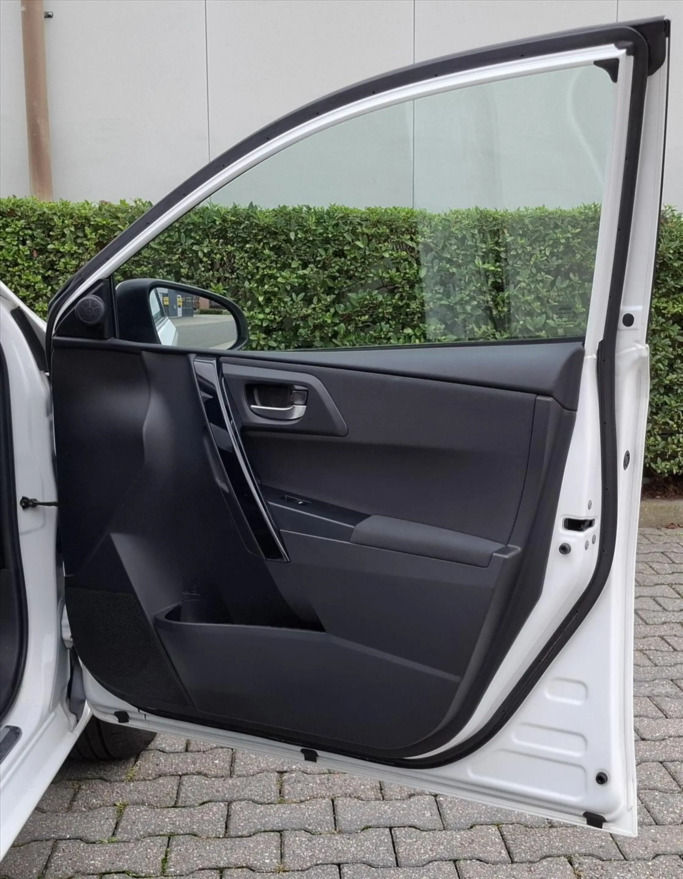 Toyota Auris 1.8 Hybrid 136pk Aut Dynamic Camera/Clima — photo 24