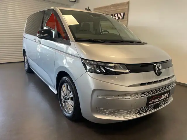 Volkswagen T7 Multivan /Kamera/PDC/LED/DSG/ vis a vis /Alu/