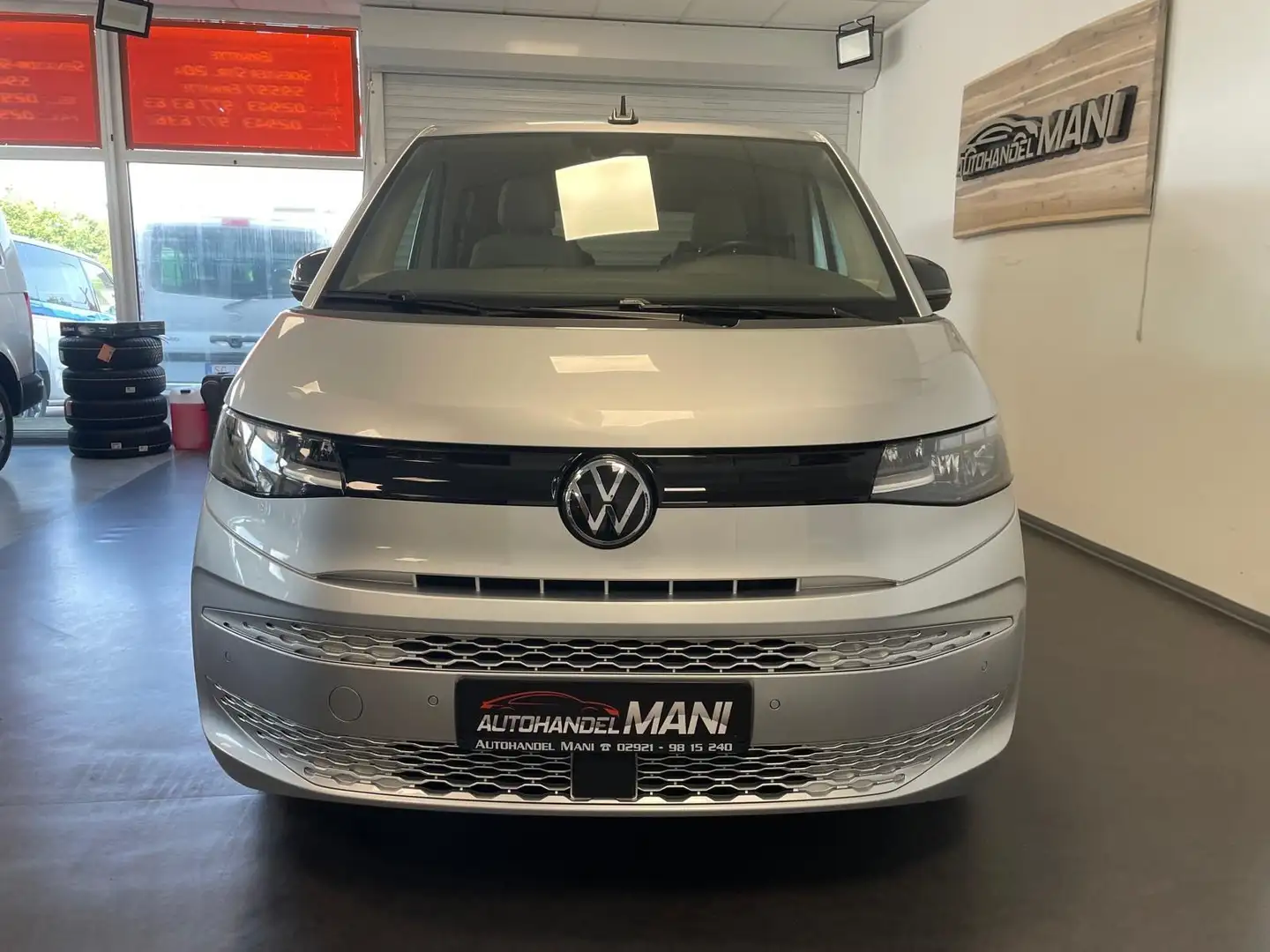 Volkswagen T7 Multivan /Kamera/PDC/LED/DSG/ vis-a-vis /Alu/ Silber - 2