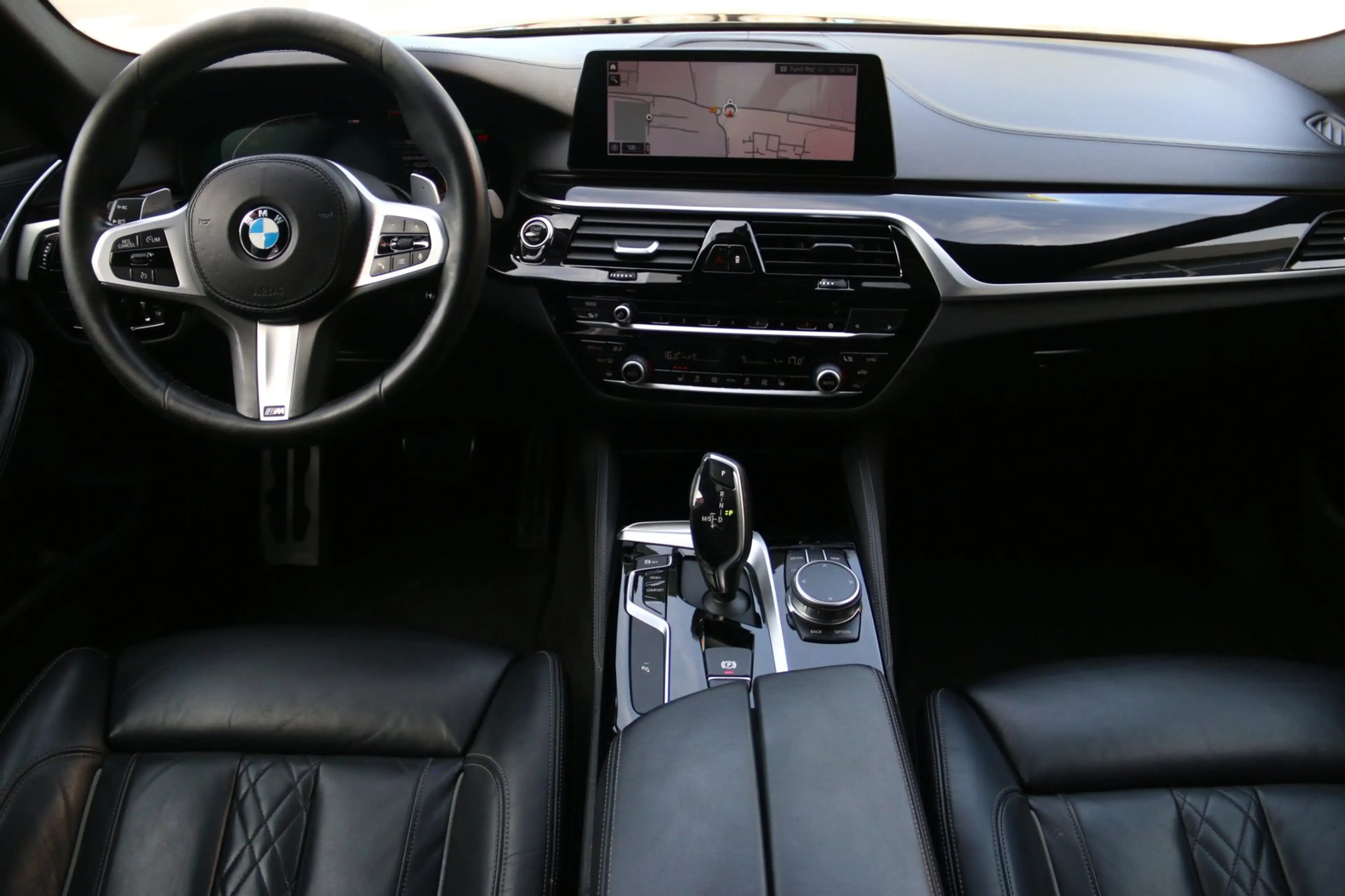 BMW 520 5-serie 520i High Executive Edition M-PAKKET NL-AU — photo 10