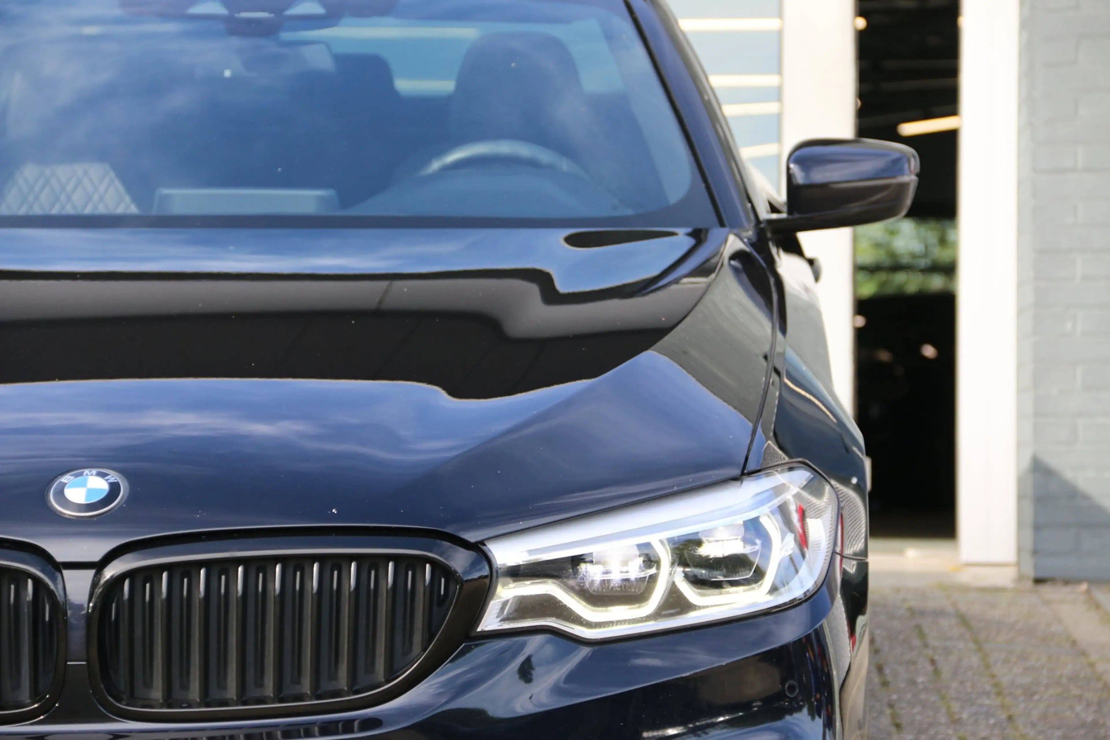 BMW 520 5-serie 520i High Executive Edition M-PAKKET NL-AU — photo 4