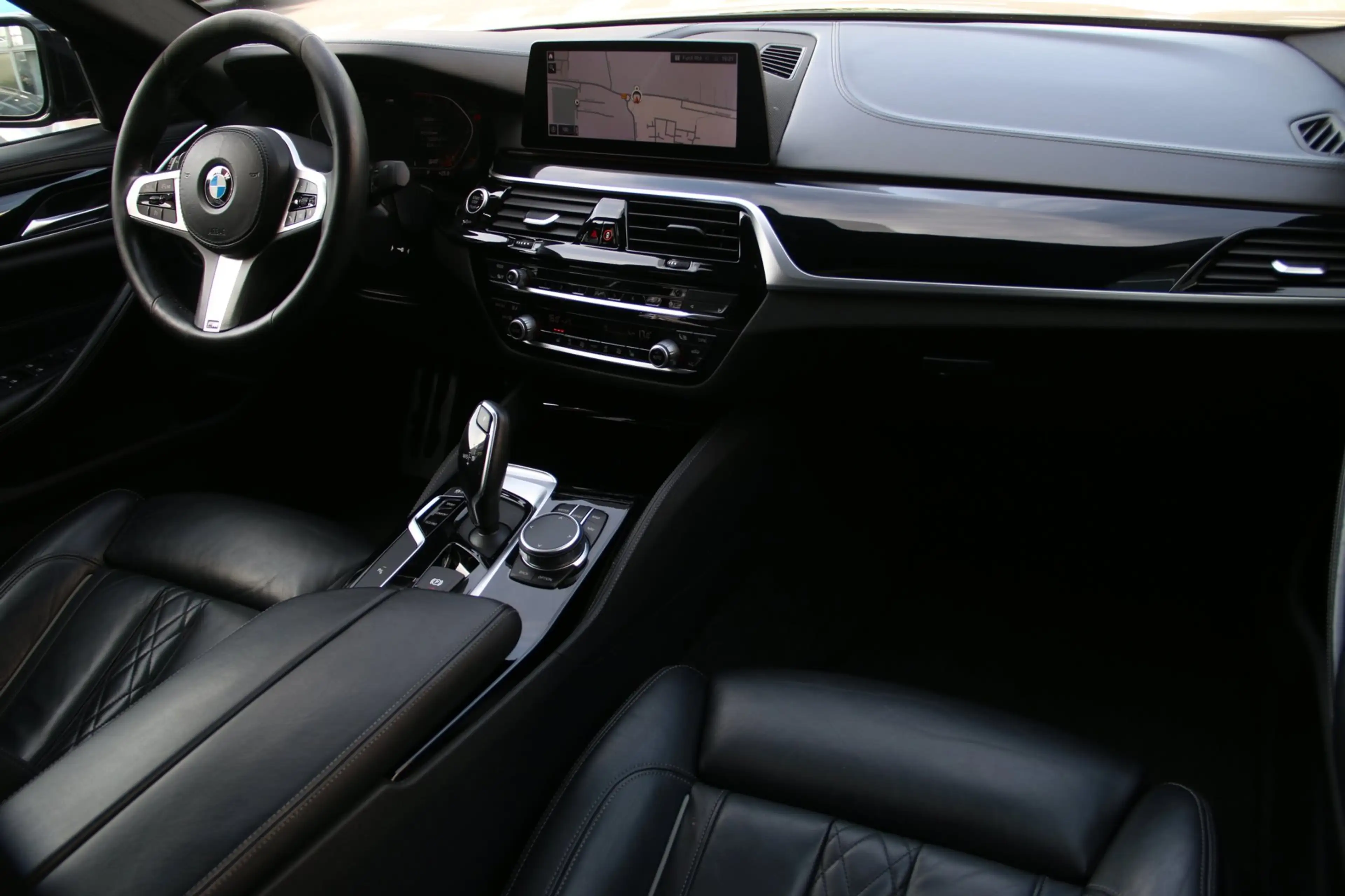 BMW 520 5-serie 520i High Executive Edition M-PAKKET NL-AU — photo 9