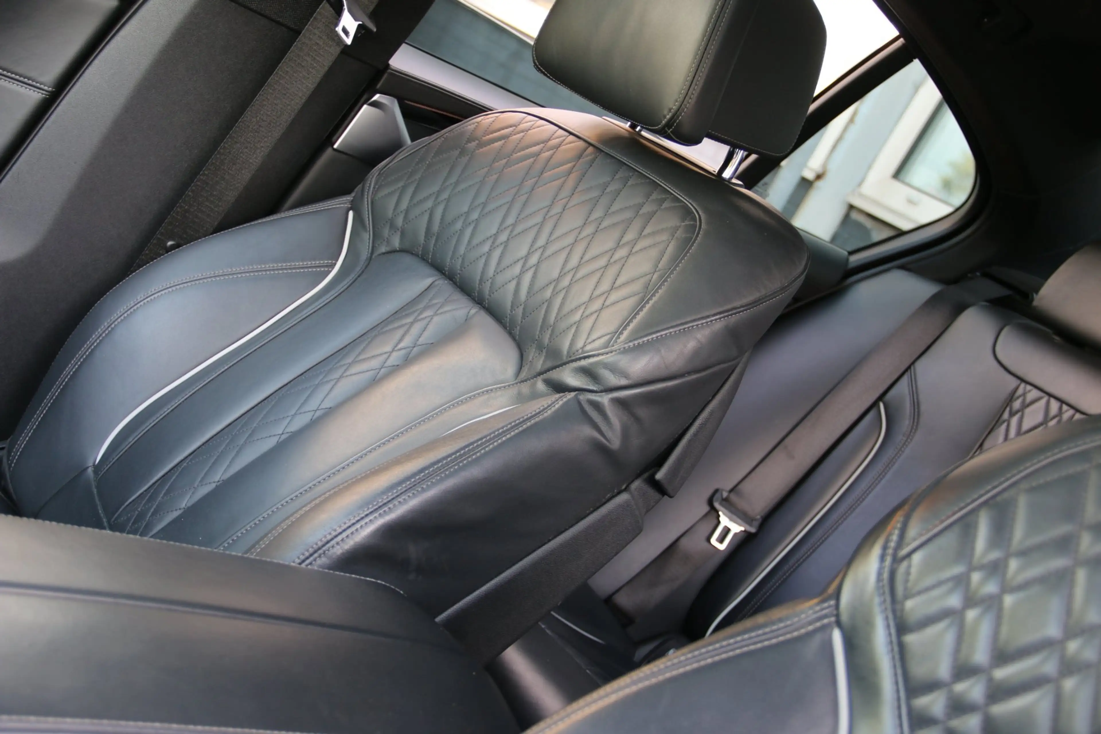 BMW 520 5-serie 520i High Executive Edition M-PAKKET NL-AU — photo 16