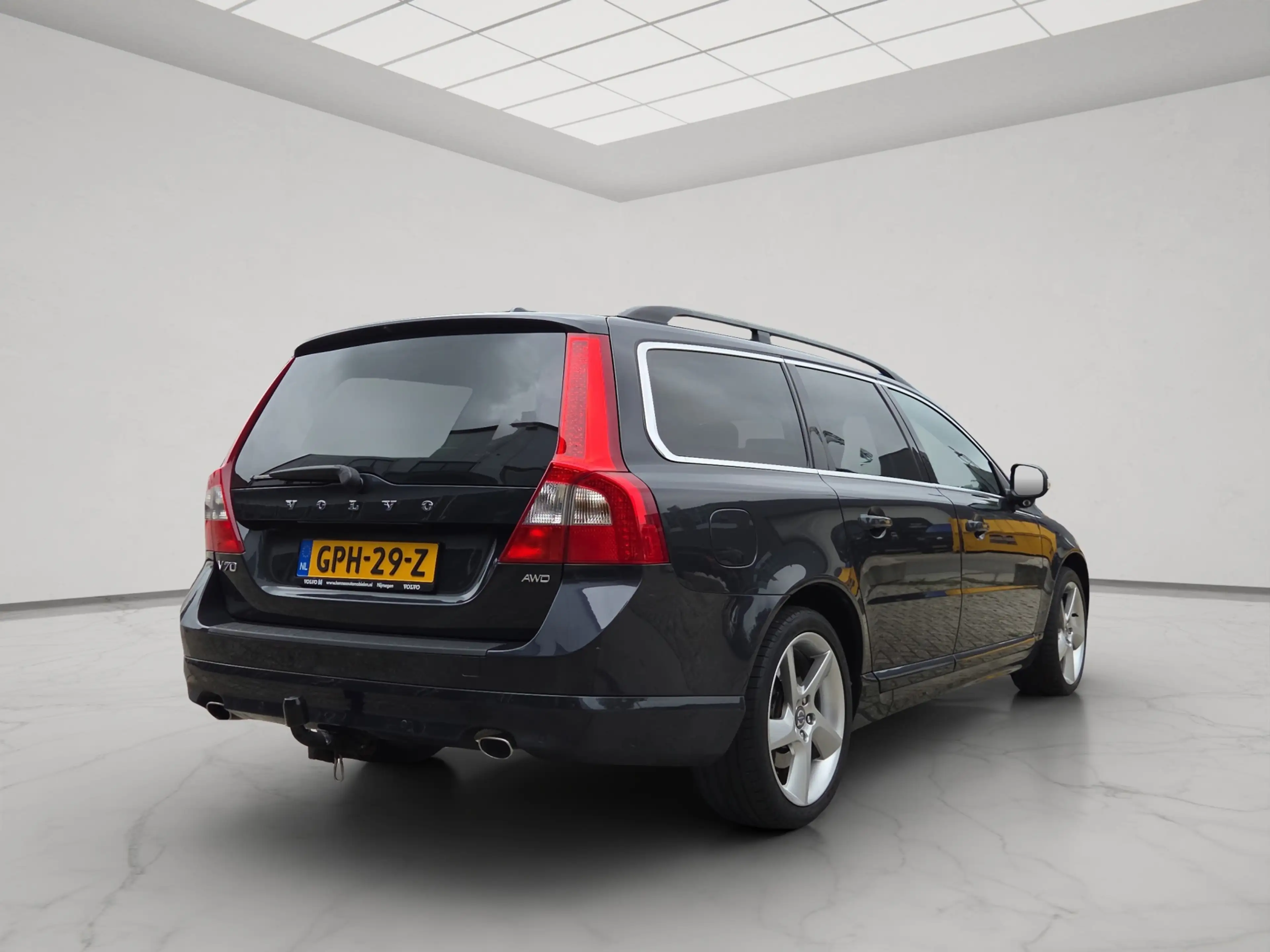 Volvo V70 3.0 T6 AWD Momentum — photo 11