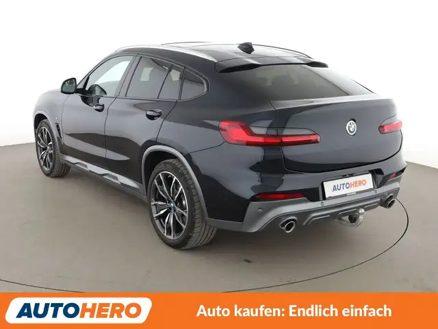 BMW X4 view 4