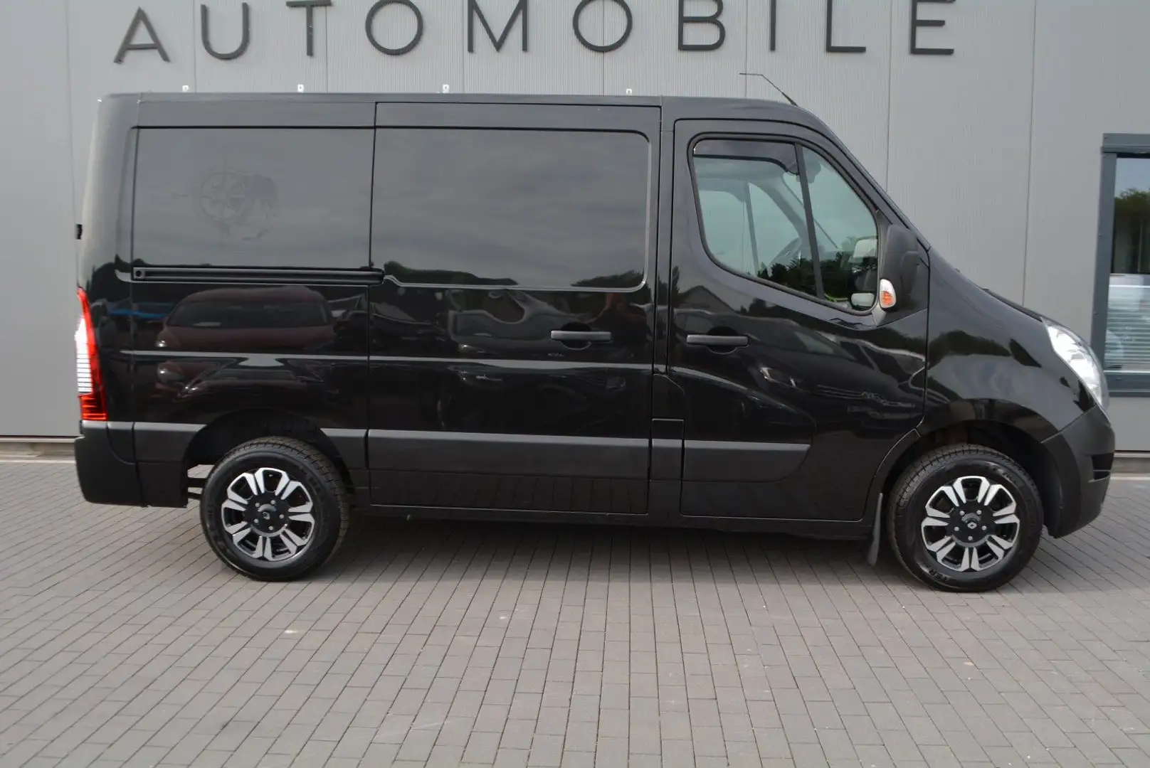 Renault Master III Kasten L1H1 Ka 2,8t-AHK-Klima-Kamera Schwarz - 2