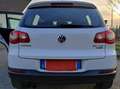 Volkswagen Tiguan Tiguan 2.0 tdi 140 CV Blue motion Bianco - thumbnail 2