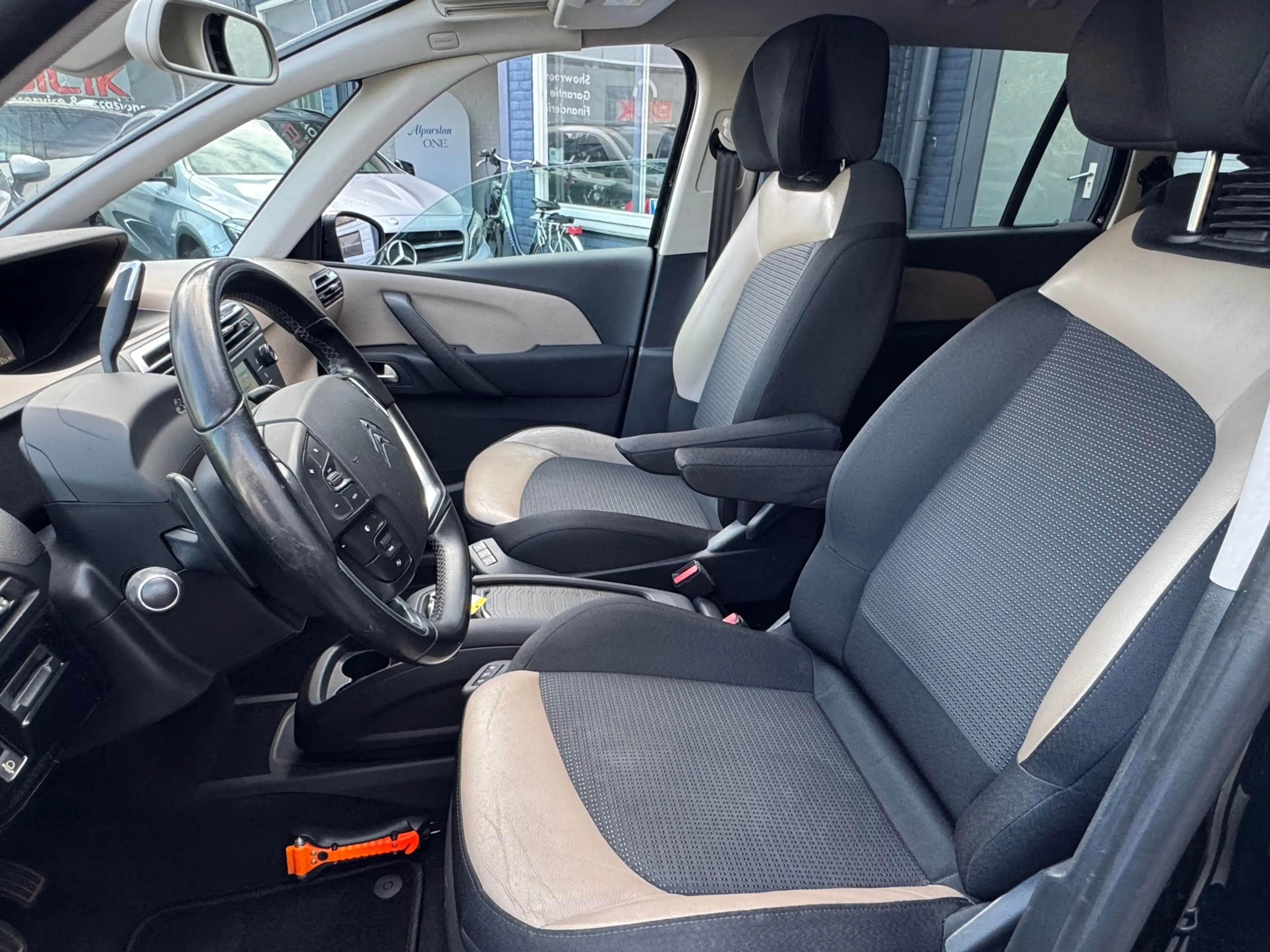 Citroen Grand C4 Picasso 1.6 e-THP Intensive | Clima | Camera | Automaat | — photo 9