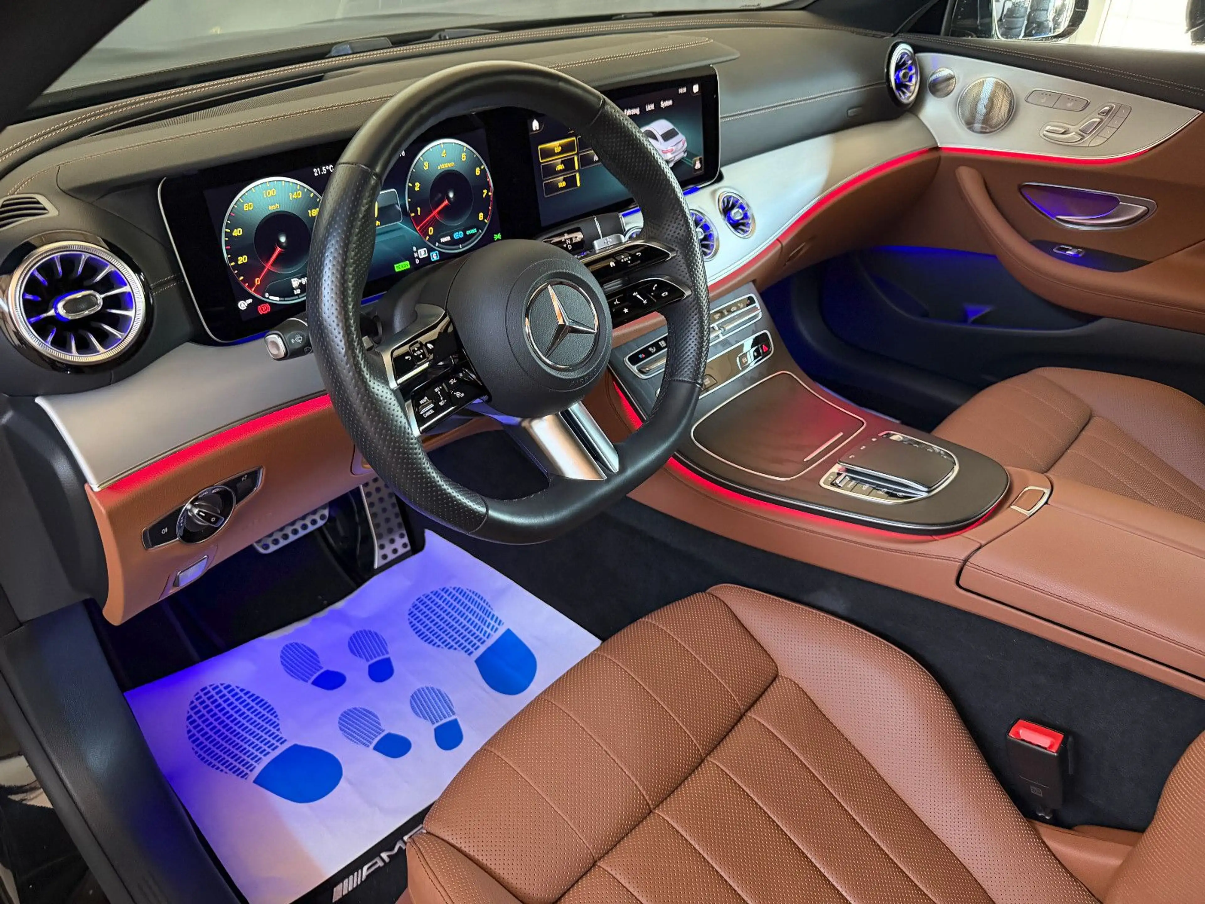 Mercedes-Benz E 450 COUPÉ /AMG/HEAD/PANO/360°/BURM./1.HAND — photo 12