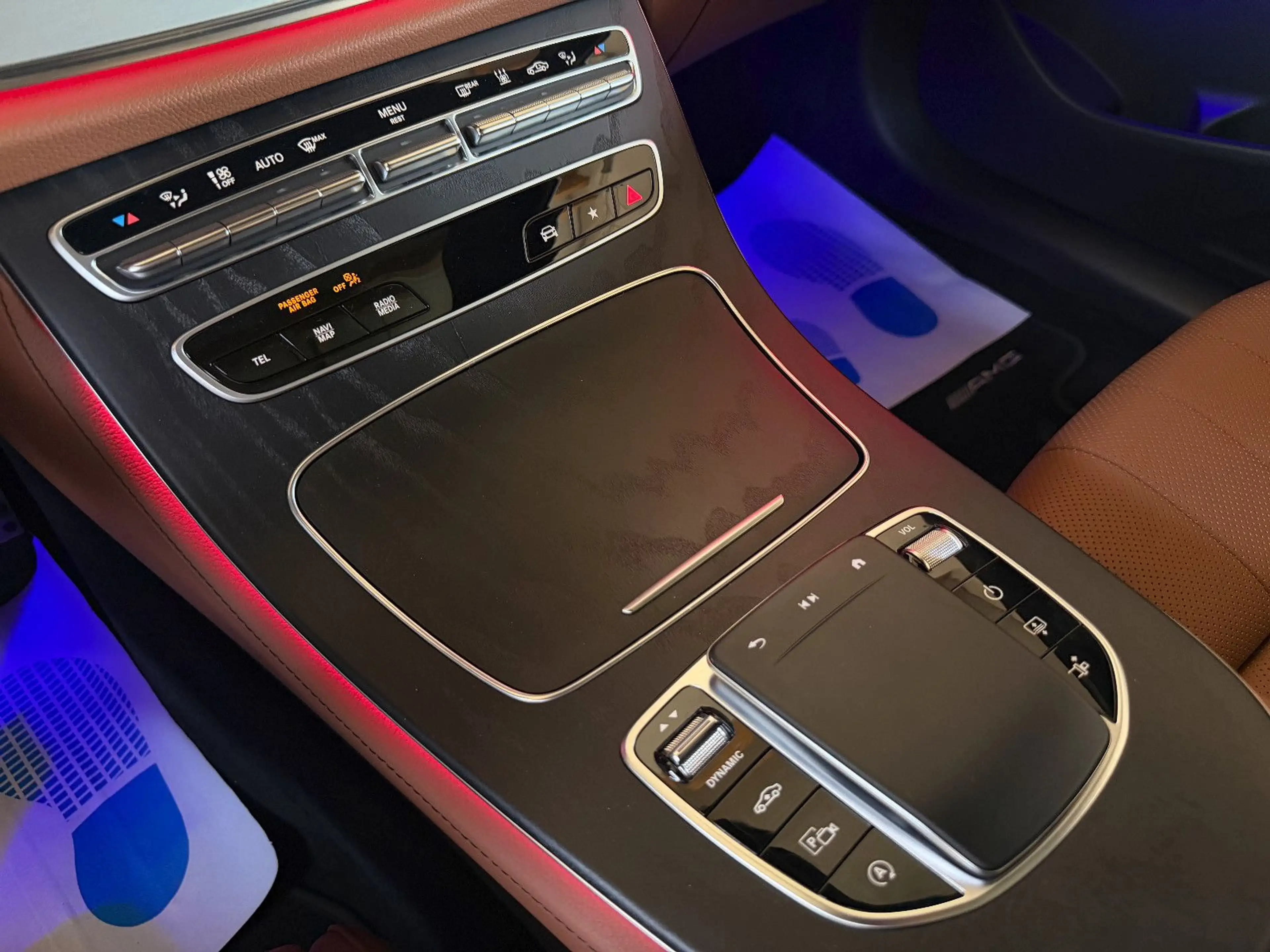 Mercedes-Benz E 450 COUPÉ /AMG/HEAD/PANO/360°/BURM./1.HAND — photo 15