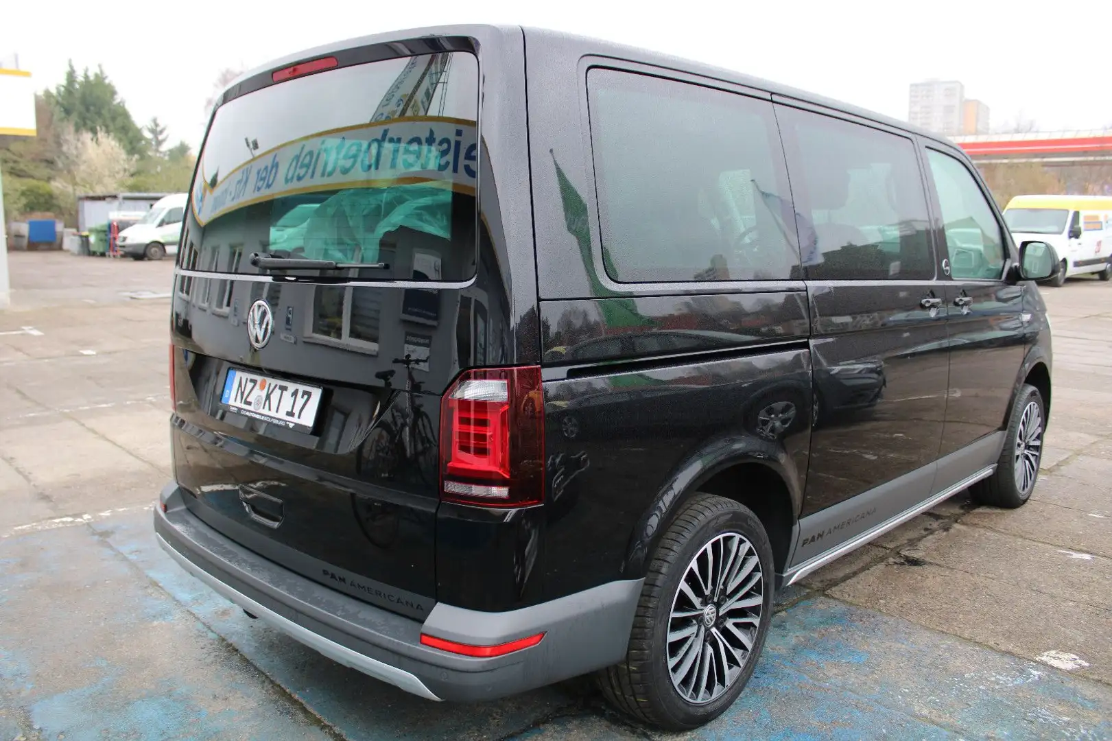 Volkswagen T6 Transporter Bus Multivan PanAmericana 4Motion Schwarz - 2