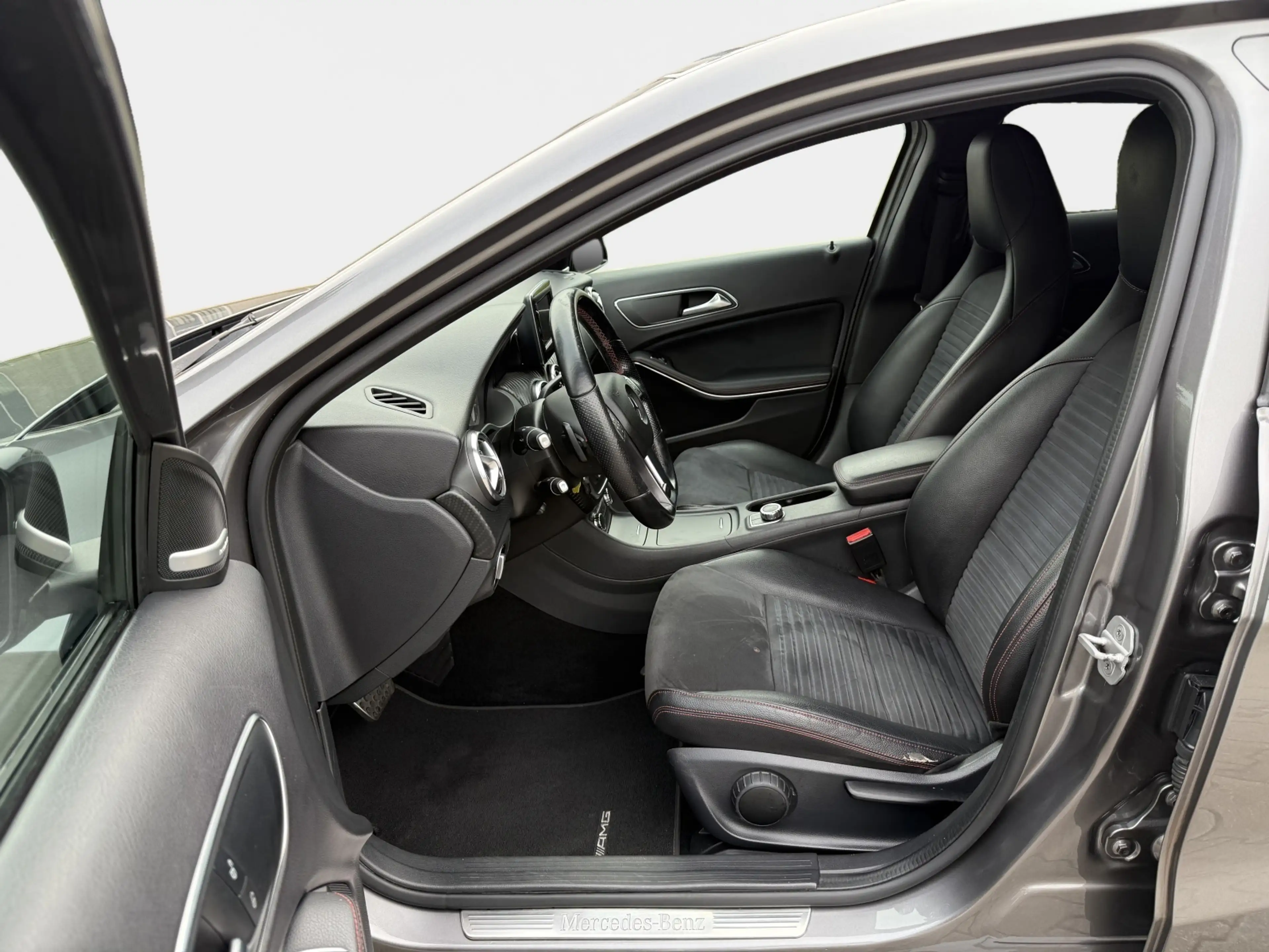 Mercedes-Benz A 200 AMG Prestige Automaat / H&K / Stoelvw /Park. Sens — photo 13
