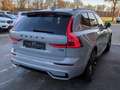 Volvo XC60 Ultra Dark Recharge Plug-In Hybrid AWD HUD AD Stan Grau - thumbnail 4