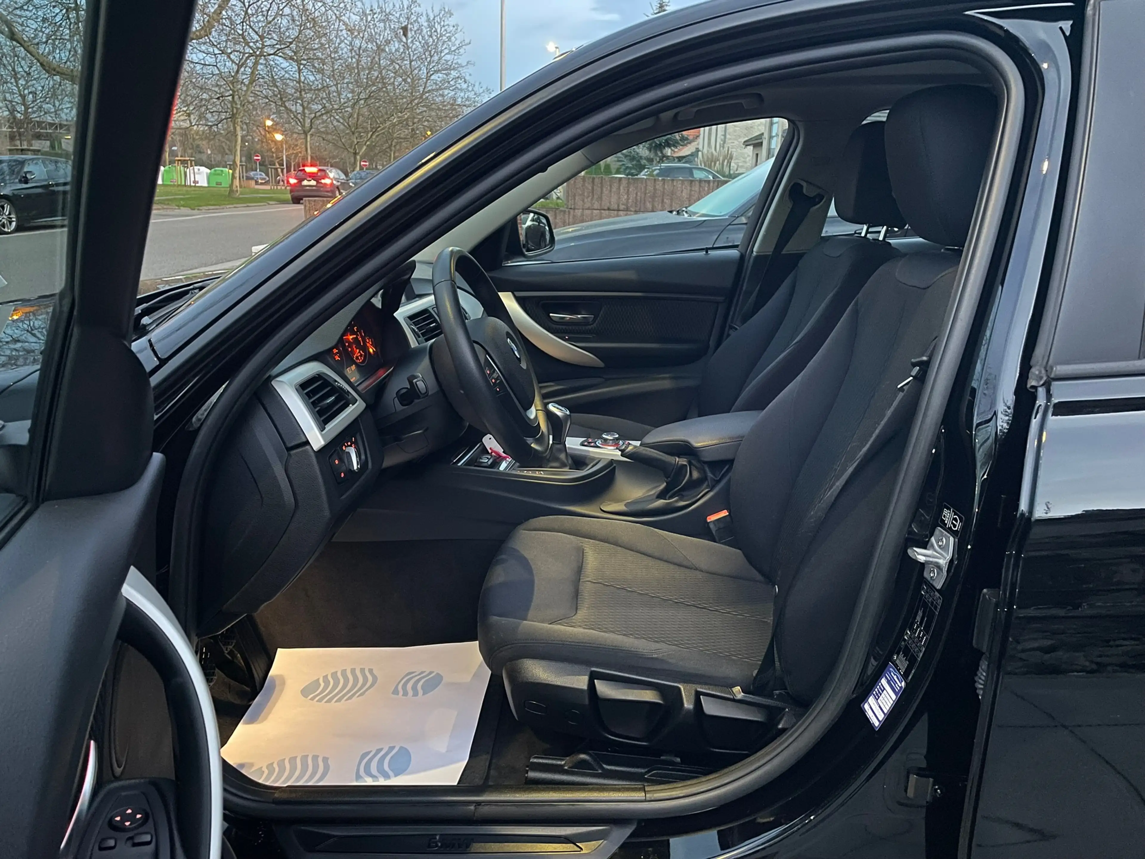 BMW 316 🏴 HATCH ⚠️GARANTIE 12 MOIS⚠️ — photo 5