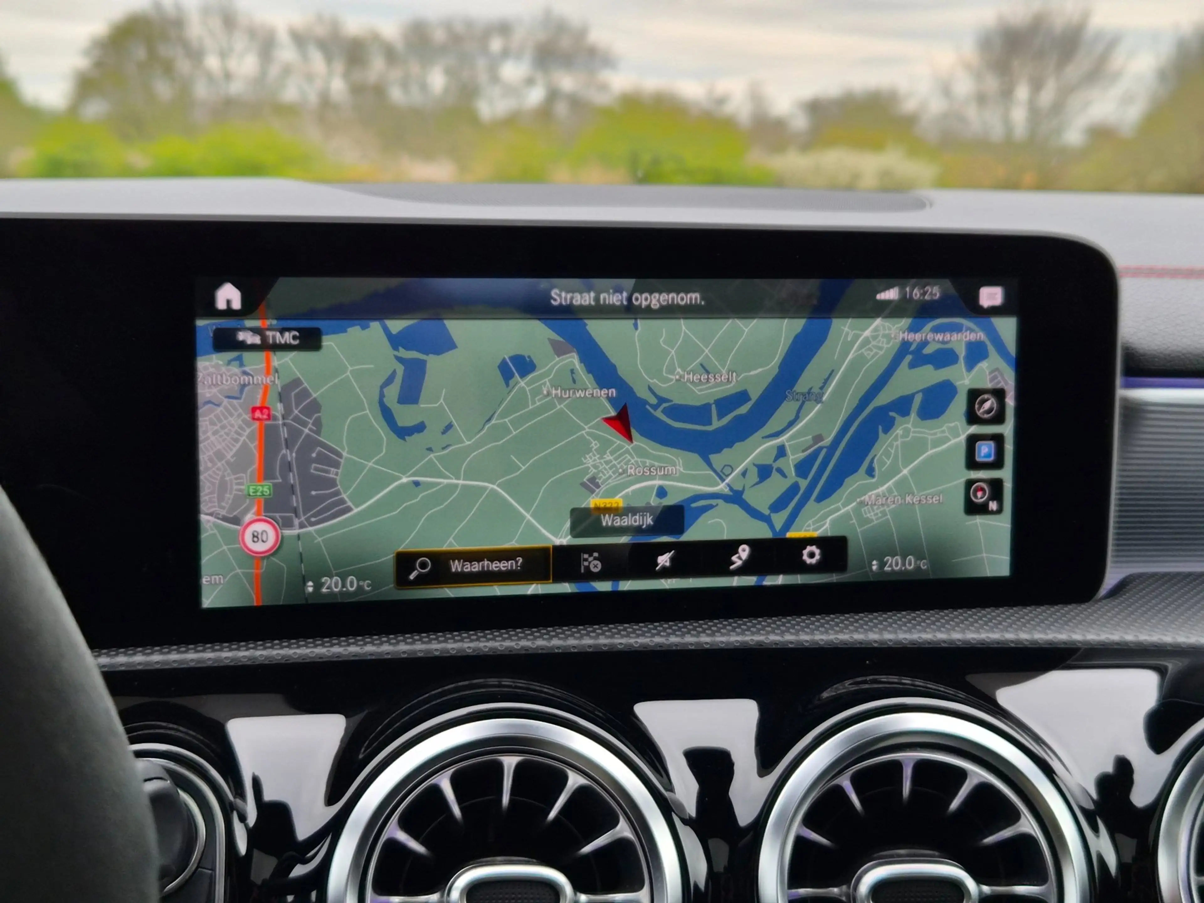Mercedes-Benz CLA 45 AMG Shooting Brake S 4MATIC+ Premium Plus — photo 47