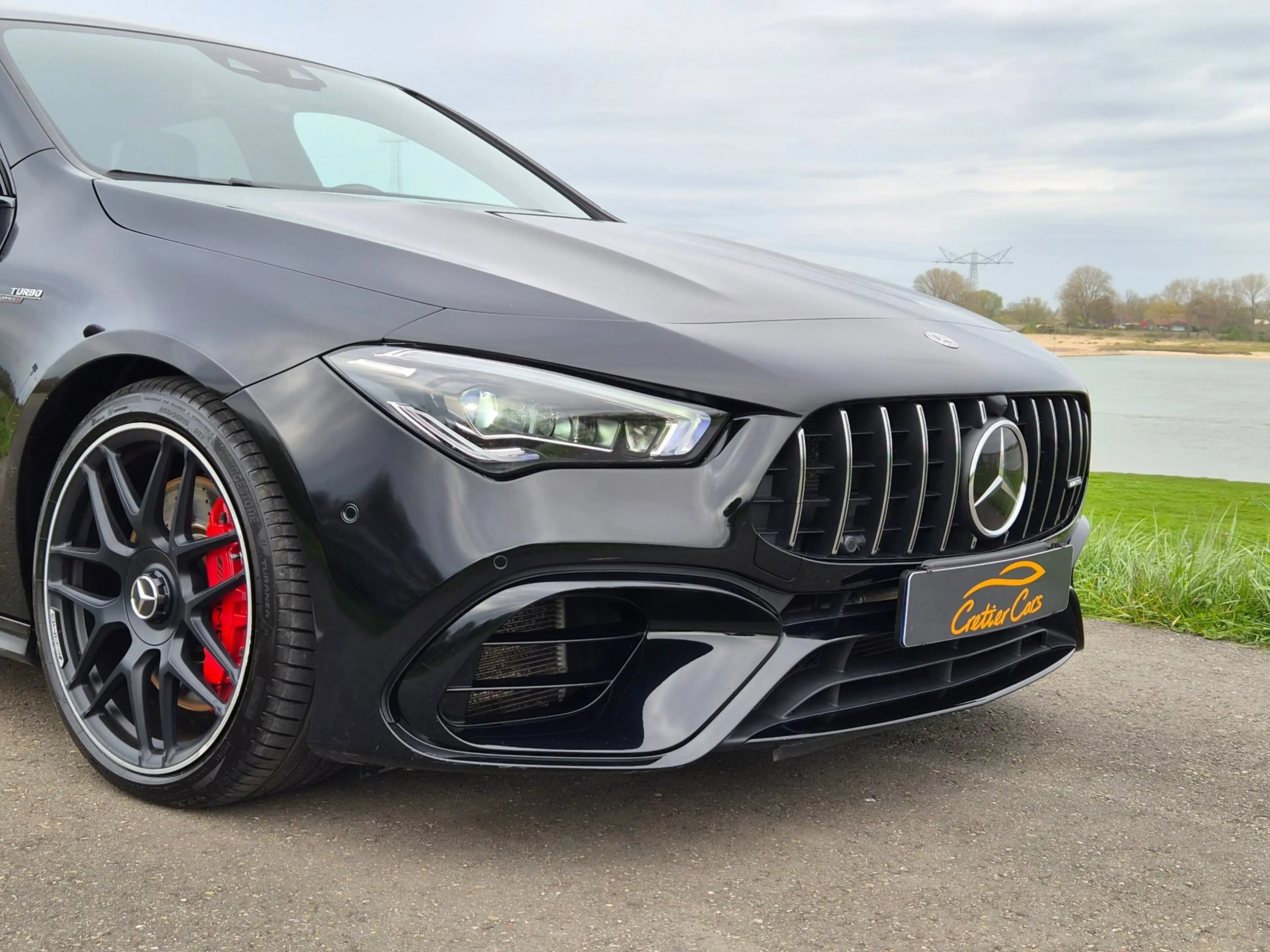 Mercedes-Benz CLA 45 AMG Shooting Brake S 4MATIC+ Premium Plus — photo 11