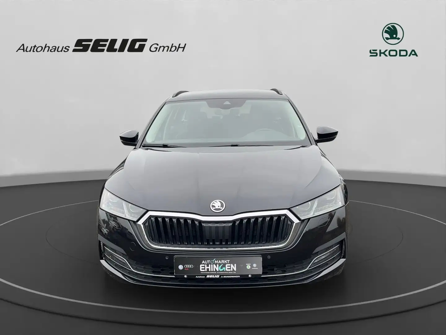 Skoda Octavia Combi First Edition 2.0 TDI 150 PS 7-Gan Zwart - 2