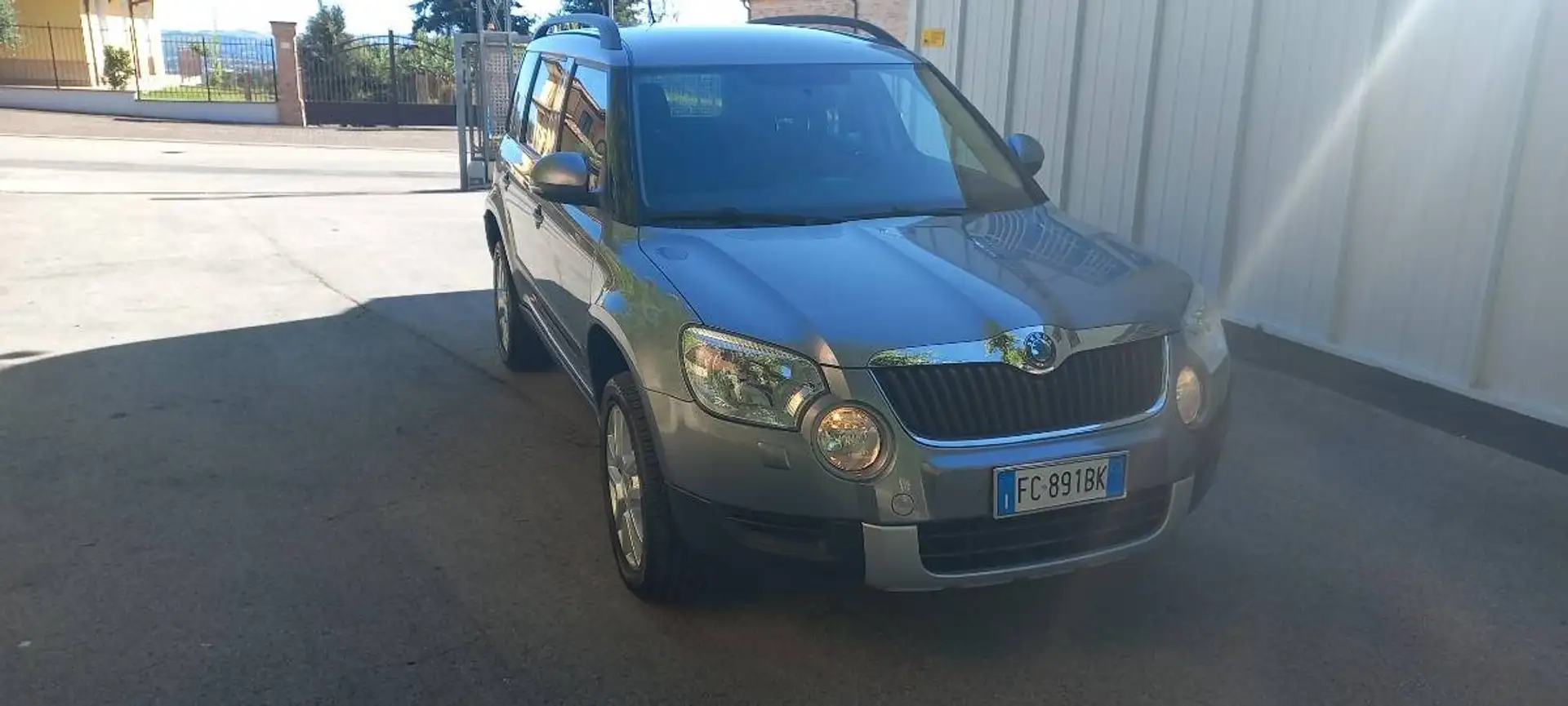 Skoda Yeti Yeti 2.0 tdi Ambition 110cv - 1