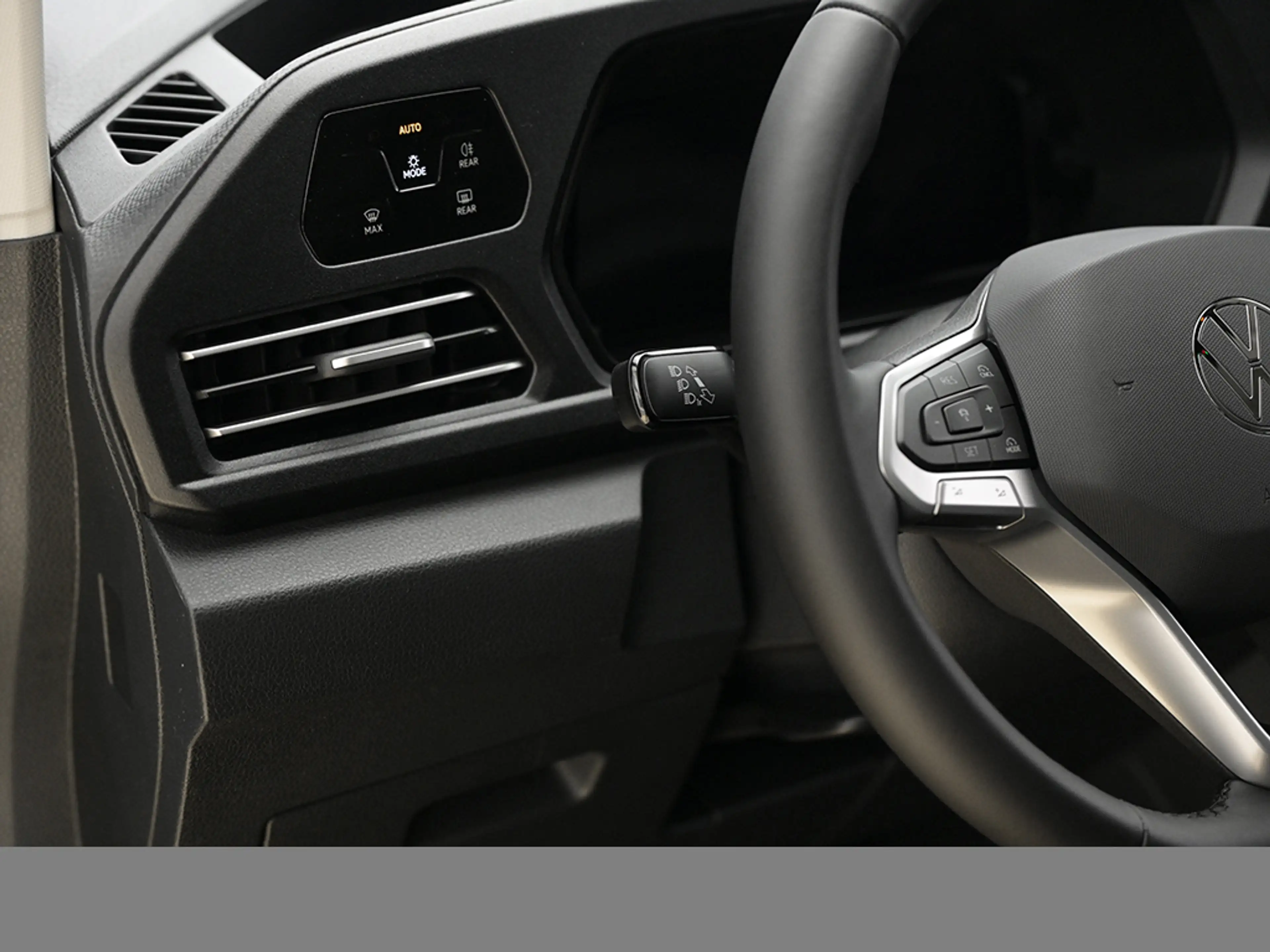 Volkswagen Caddy 1.5 LIFE LED SITZHZG APP-CONNECT — photo 10
