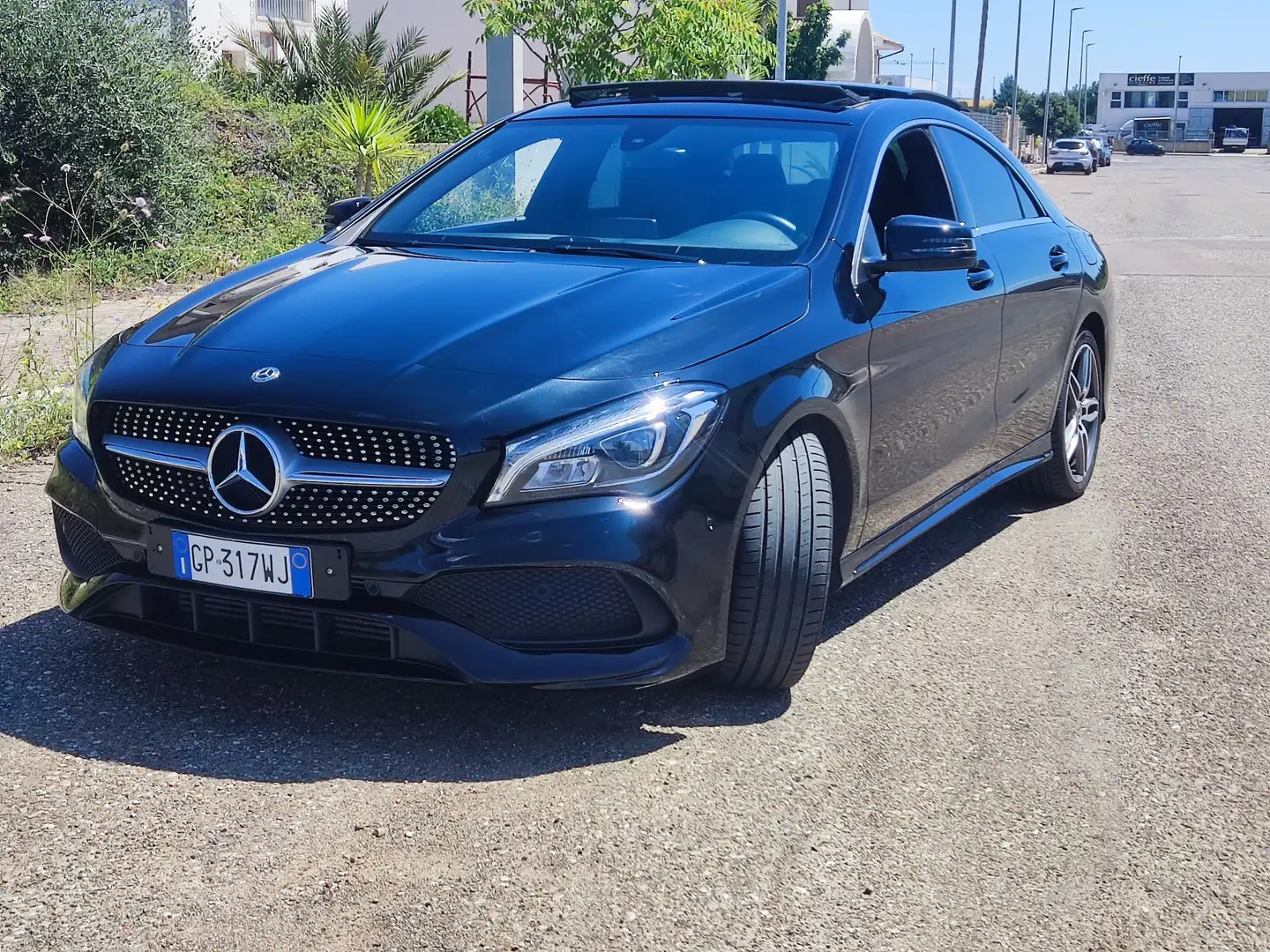 Mercedes-Benz CLA 180 d Automatic Premium Dark Night auto - 1