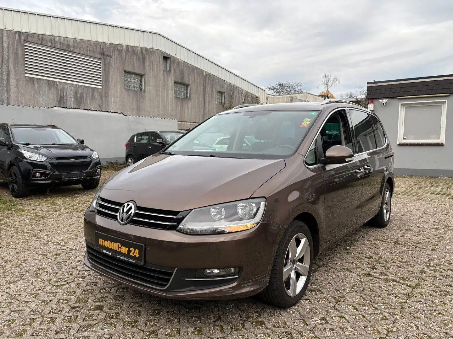 Volkswagen Sharan Highline BMT E-TÜREN ALCANTARA 7 SITZER Braun - 1