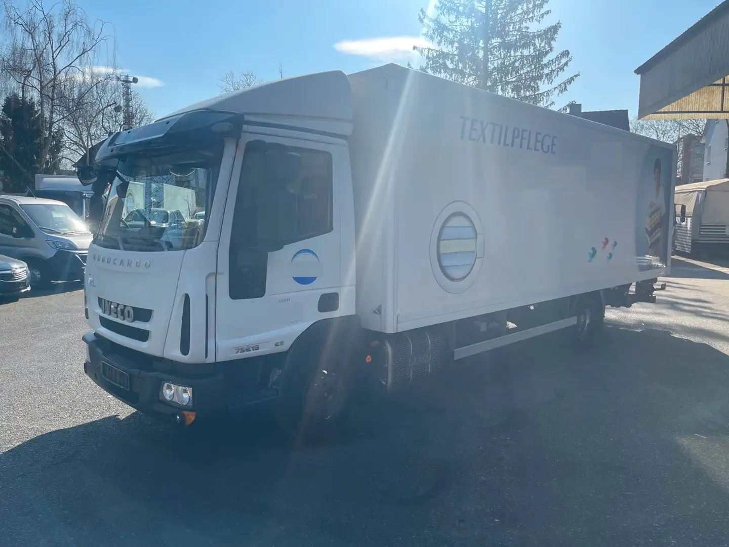 Iveco 75E19 Koffer 7,1 m * LBW * 137kw * Blanc - 1
