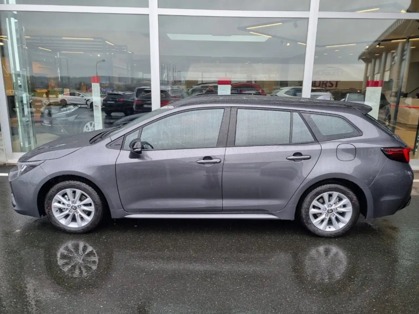 Toyota Corolla 1,8l Hybrid TS Active *Business-Paket* Šedá - 2
