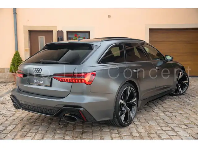Audi RS6 view 5