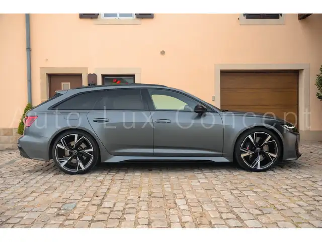 Audi RS6 view 4