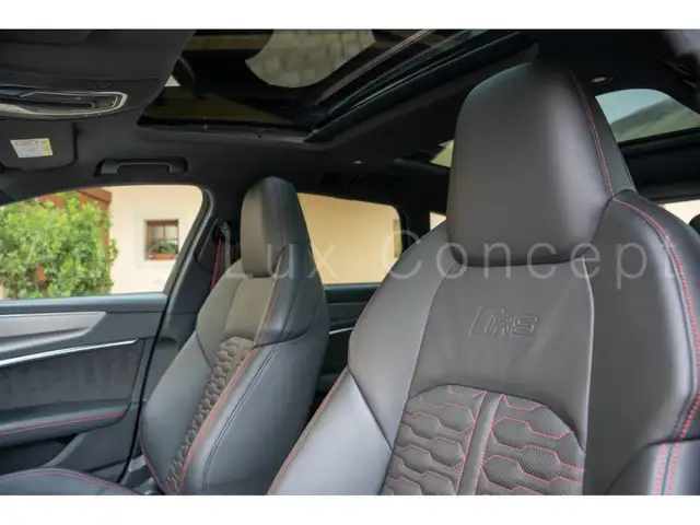 Audi RS6 view 10