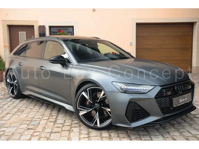 Audi RS6 view 3