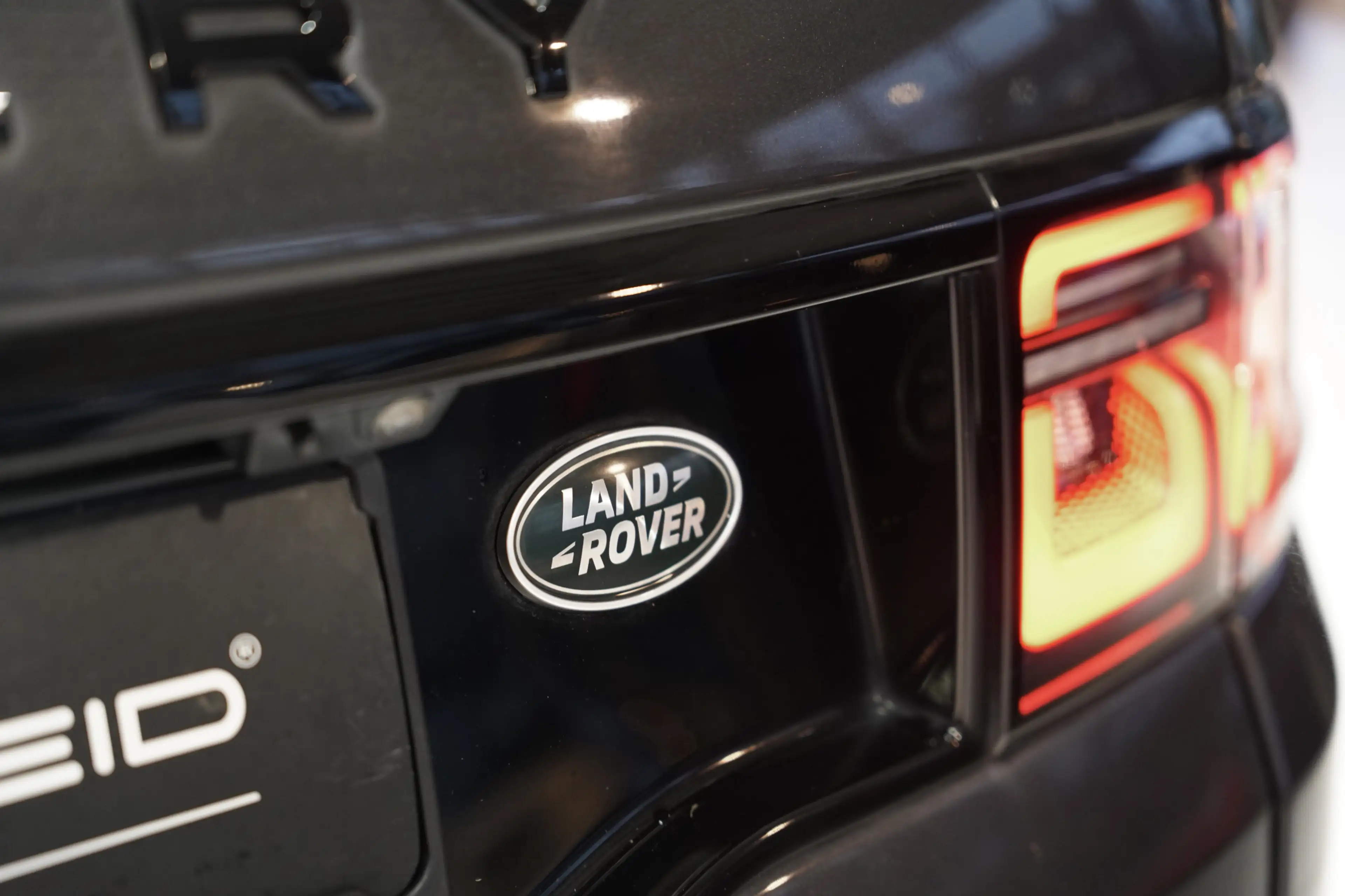 Land Rover Discovery Sport AWD R Dynamic *ACC *Memory *360° — photo 8