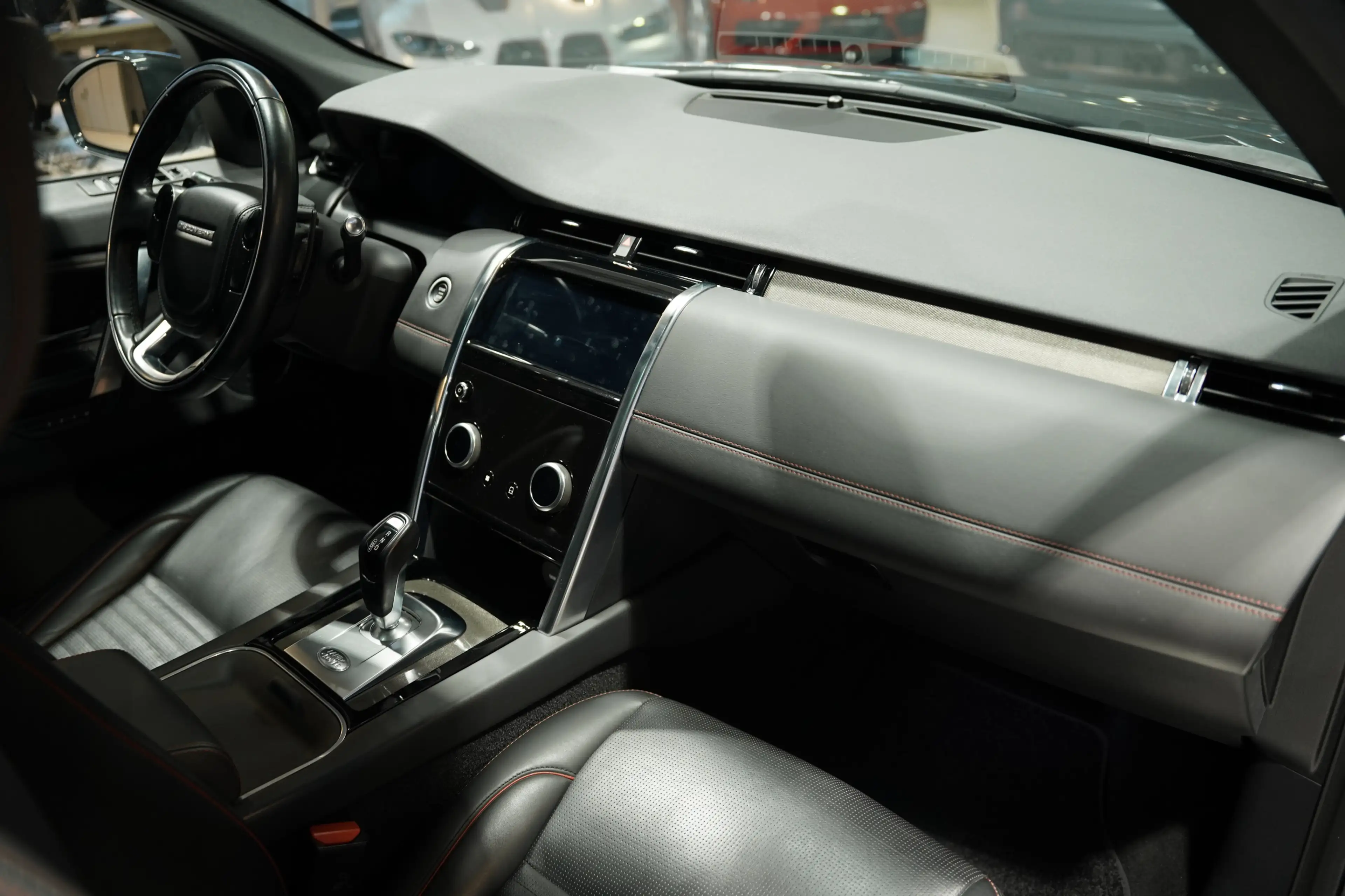 Land Rover Discovery Sport AWD R Dynamic *ACC *Memory *360° — photo 9