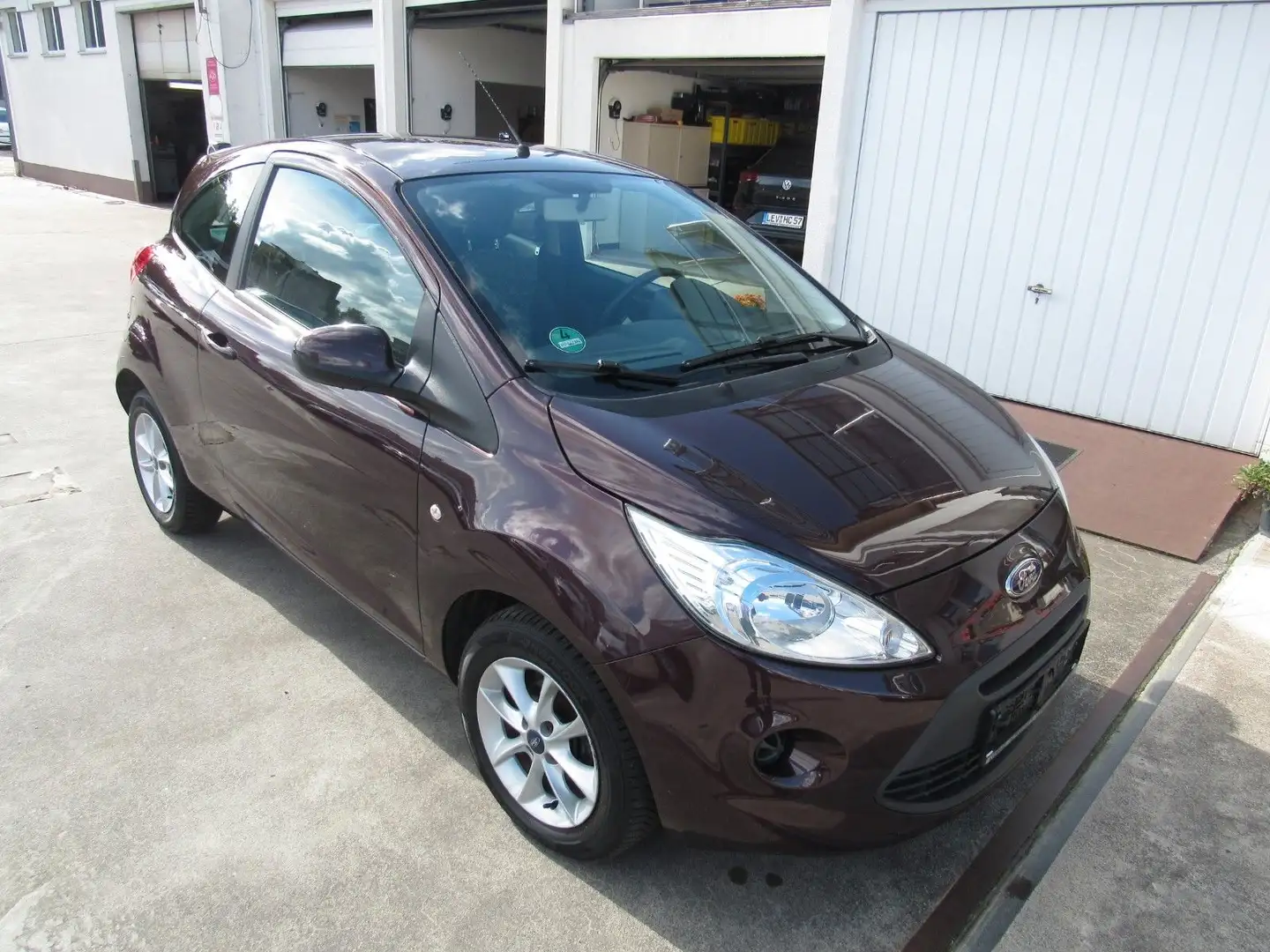 Ford Ka/Ka+ Cool & Sound Edition,KLIMA,SITZHEIZUNG. Коричневий - 1